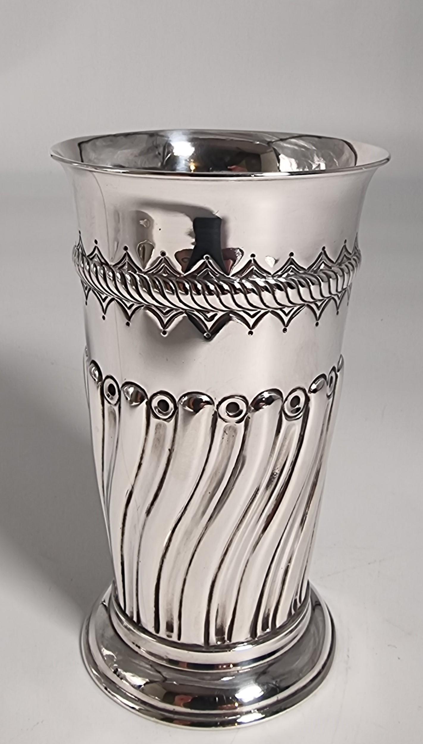 Antique English silver Victorian gothic style vase, Birmingham 1890 For Sale 4