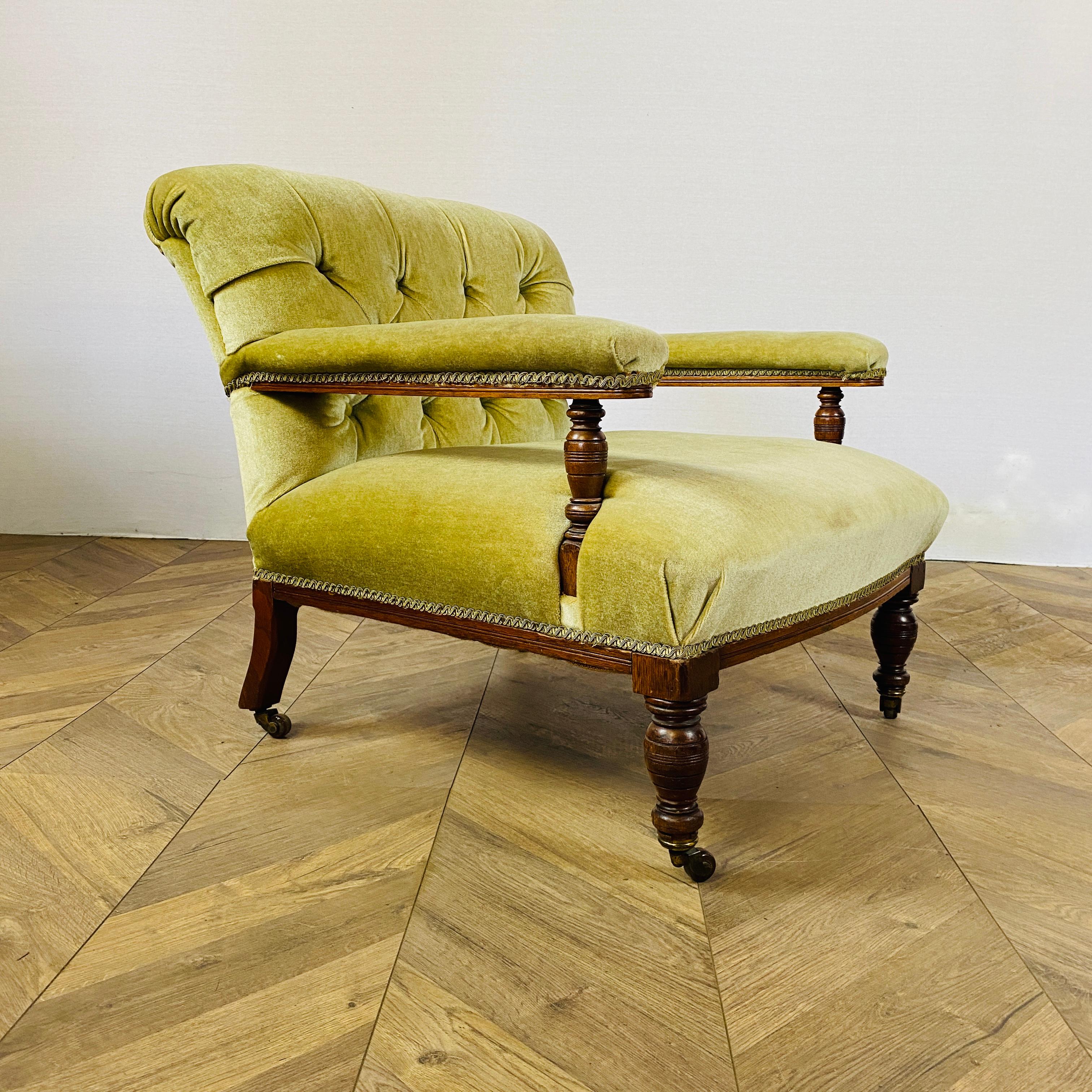 Late 19th Century Antique English Small Button-Back Open Armchair on Brass Castors, 1890s