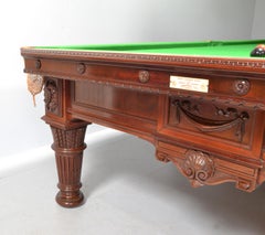 Antigua mesa inglesa de billar o snooker de caoba decortaive tallada