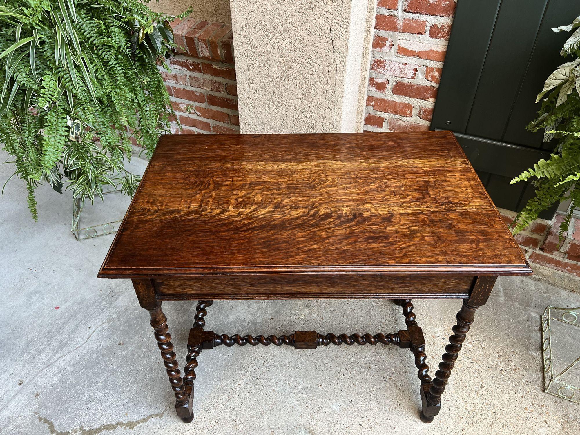 Antique English Sofa Console Table Barley Twist Tiger Oak Jacobean Side Table In Good Condition In Shreveport, LA