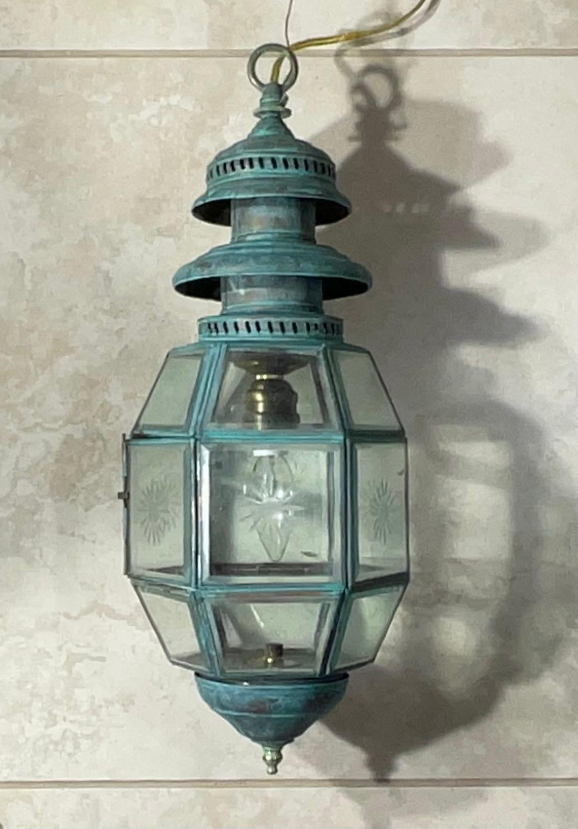 Antique English Solid Brass & Glass Starburst Hanging Lantern - Pendant For Sale 3