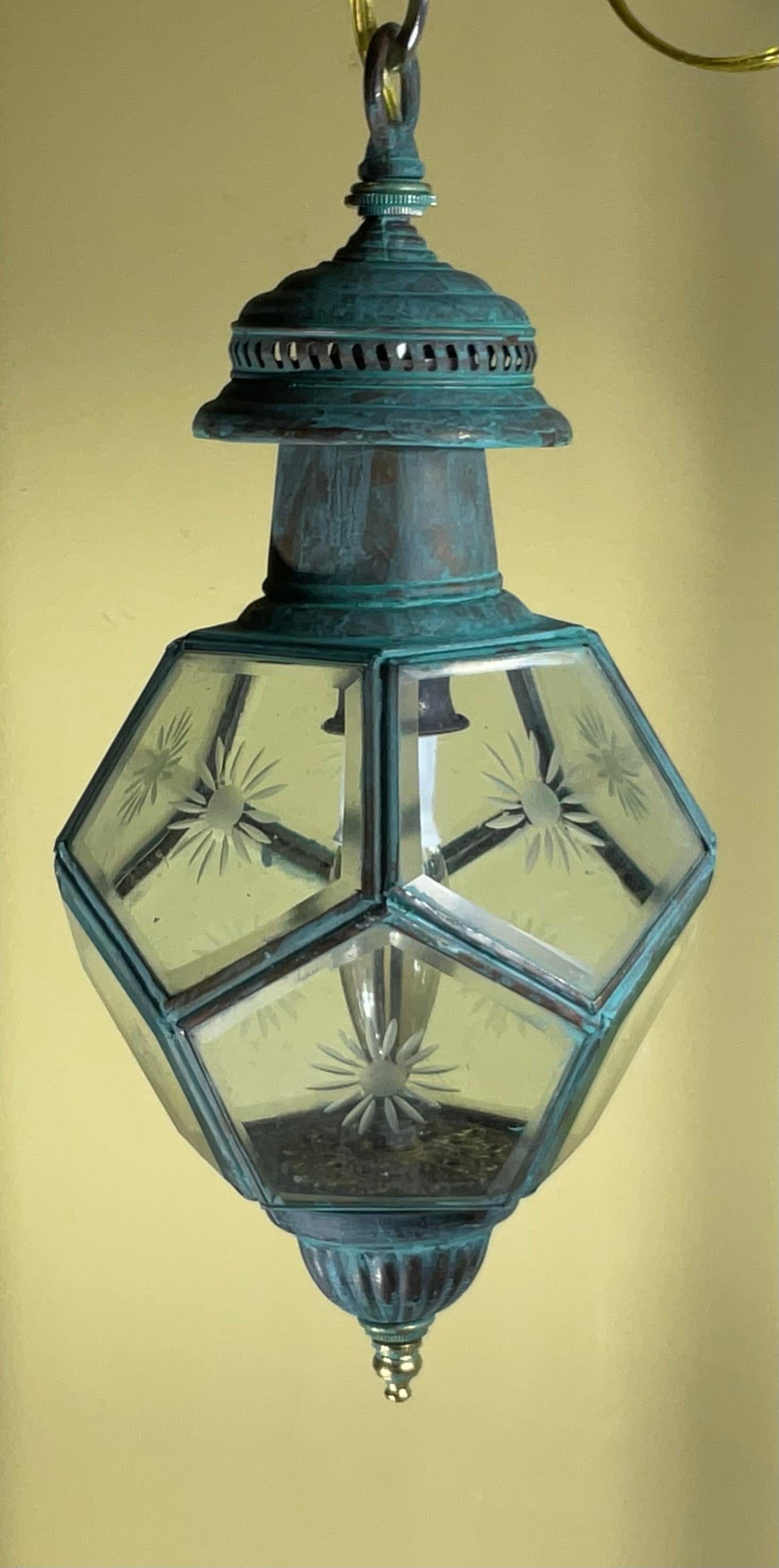 Antique English Solid Brass & Glass Starburst Hanging Lantern - Pendant For Sale 3