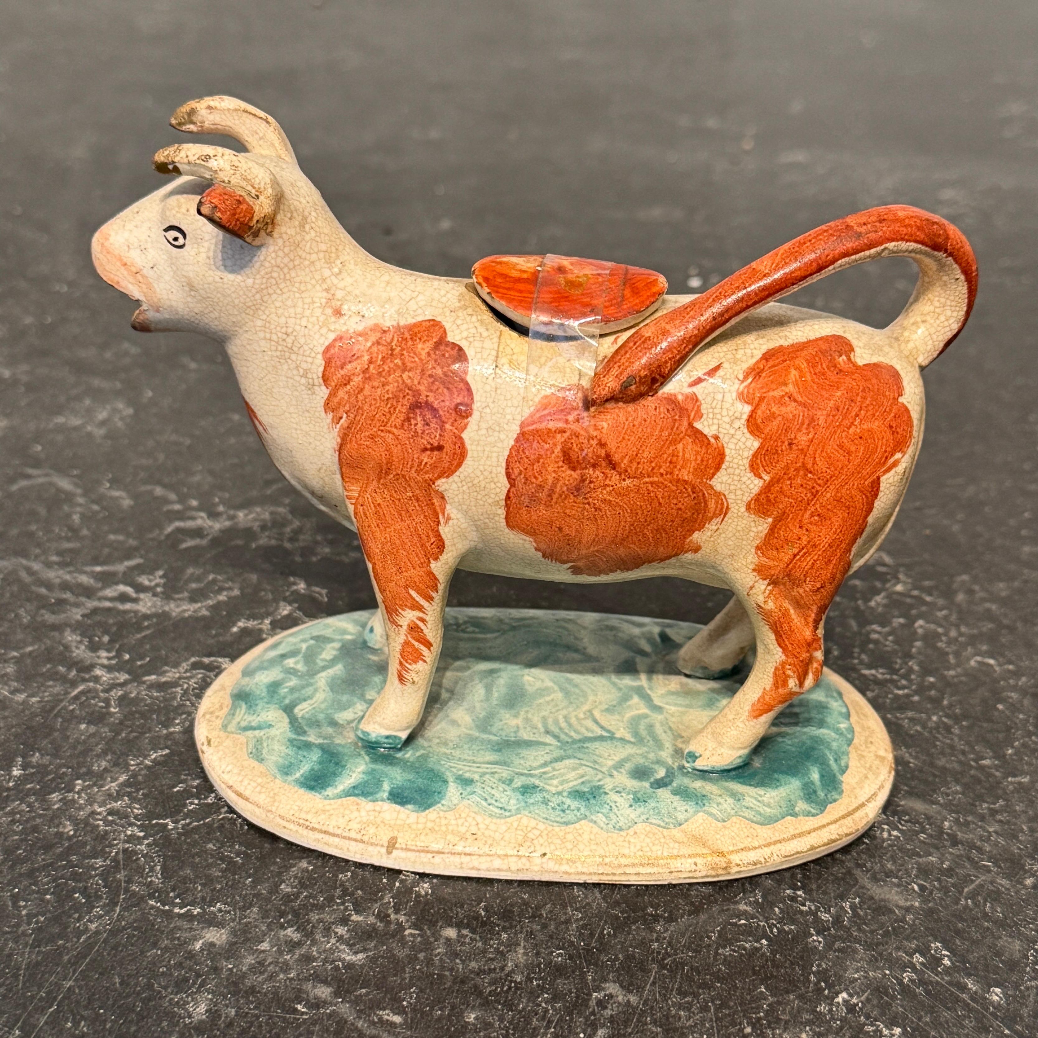 Cremera inglesa antigua de vaca y toro de Staffordshire, hacia 1840 en venta 2
