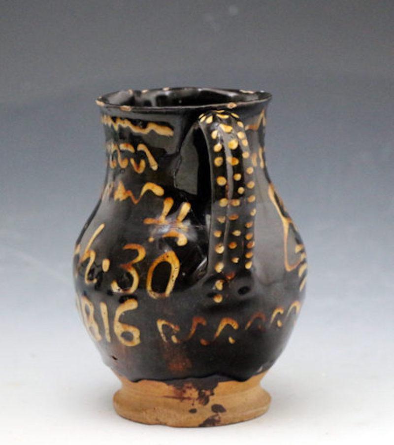Antique English Staffordshire Earthenware Slip Decorated Pitcher Initialed, 1816 In Good Condition For Sale In Woodstock, OXFORDSHIRE
