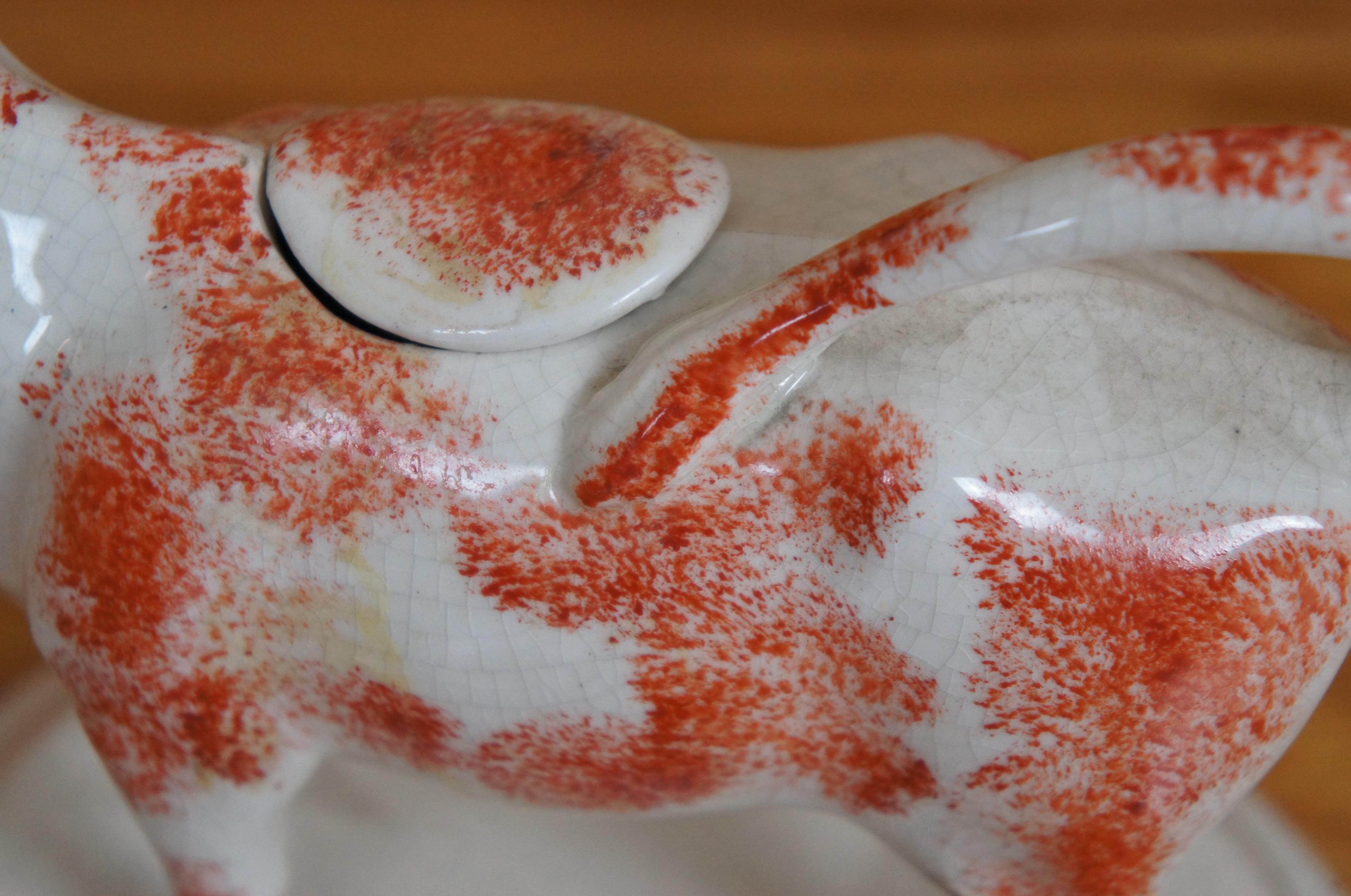 Antiker englischer Staffordshire-Porzellan-Würfelkrug mit roter und weißer Kuh und Stier, 7