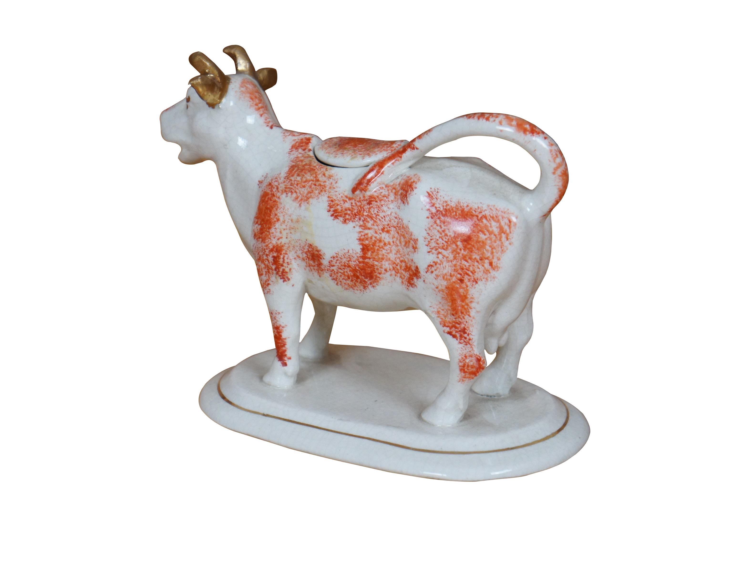 Antiker englischer Staffordshire-Porzellan-Würfelkrug mit roter und weißer Kuh und Stier, 7