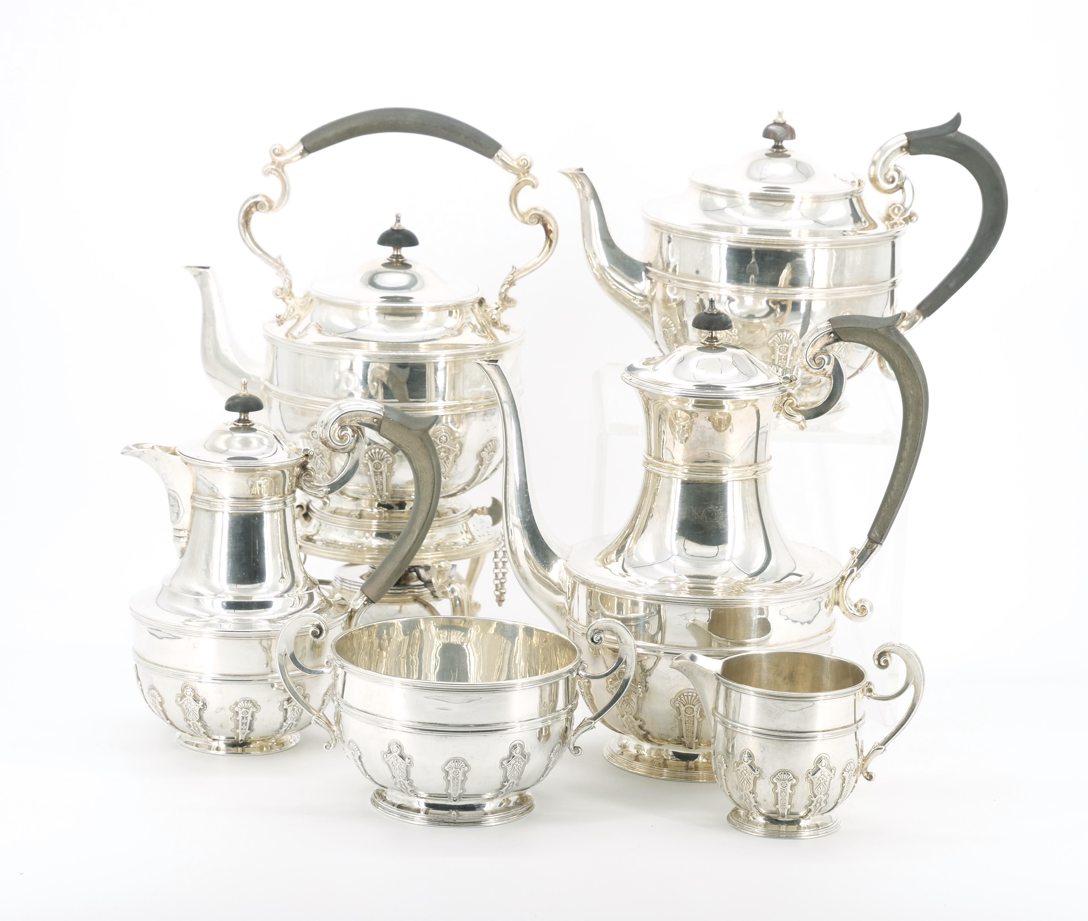 Servicio de té/café de 6 piezas en plata de ley inglesa antigua /Goldsmiths London Inglés en venta