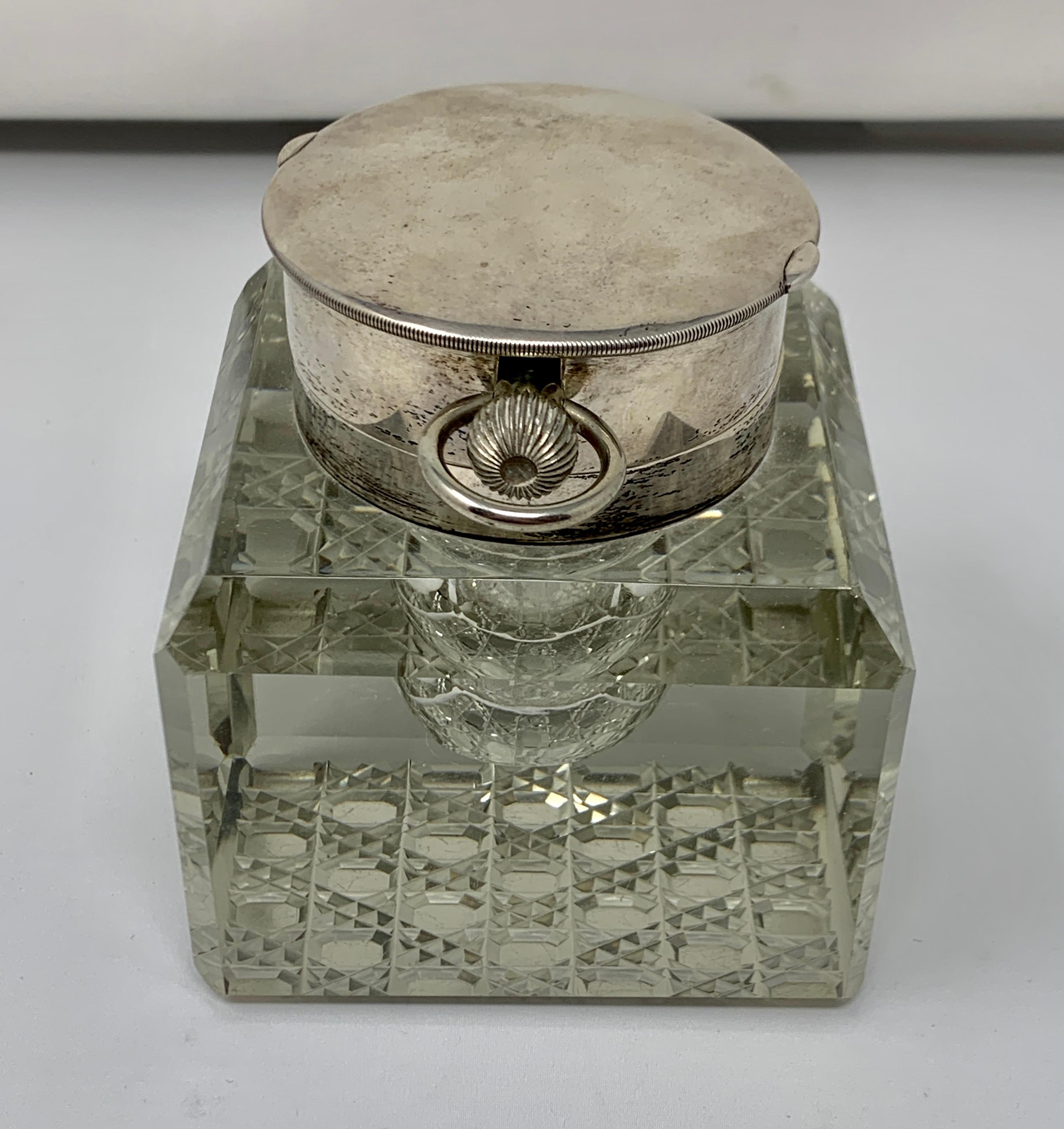 Antique English Sterling Silver and Cut Crystal Watch-Clock Inkwell, Circa 1910 In Good Condition For Sale In New Orleans, LA