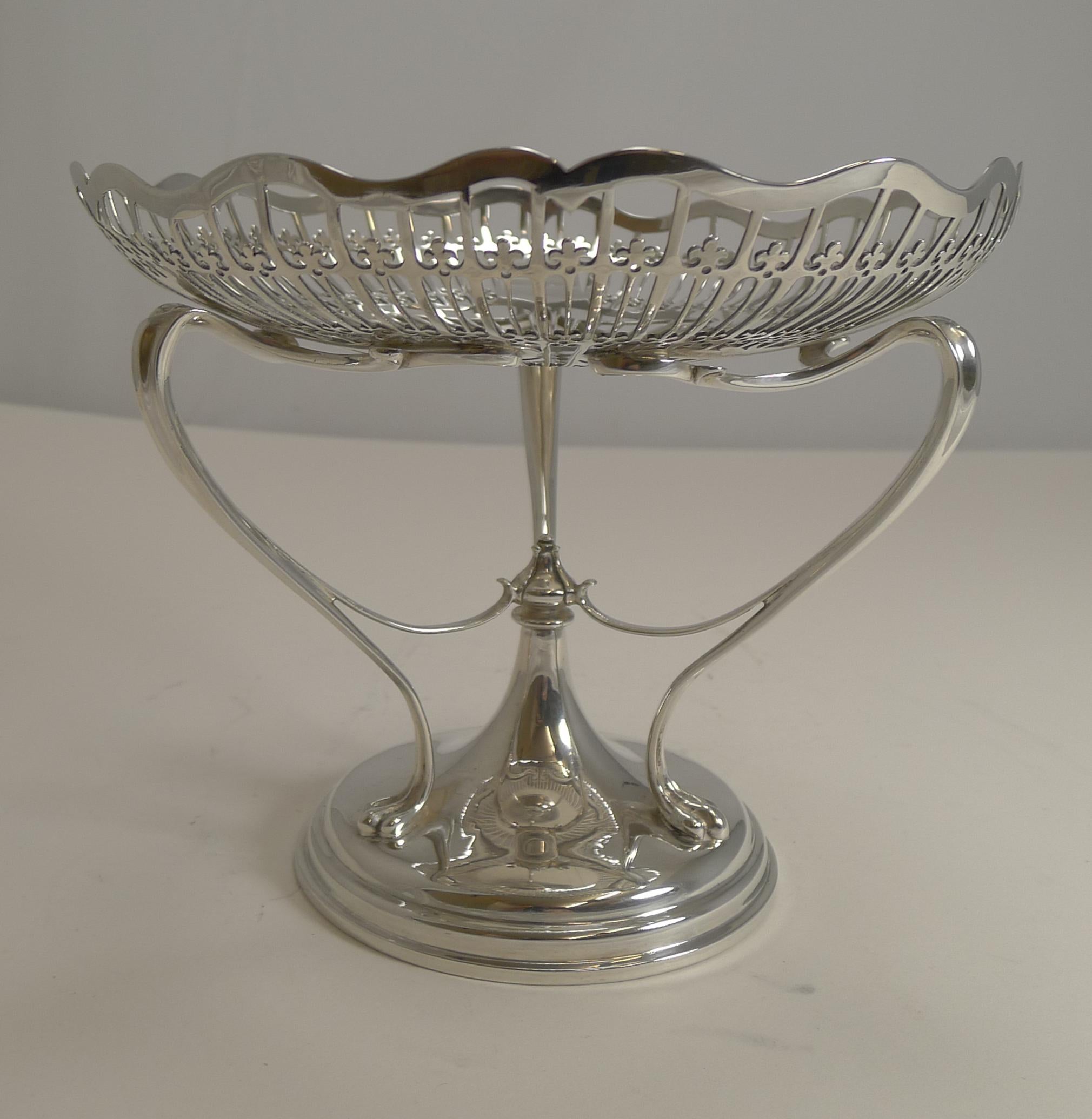 Early 20th Century Antique English Sterling Silver Art Nouveau Reticulated Tazza / Bowl / Comport For Sale