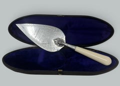 Paleta de albañil antigua de plata de ley inglesa con mango de hueso, Martin Hall, 1877