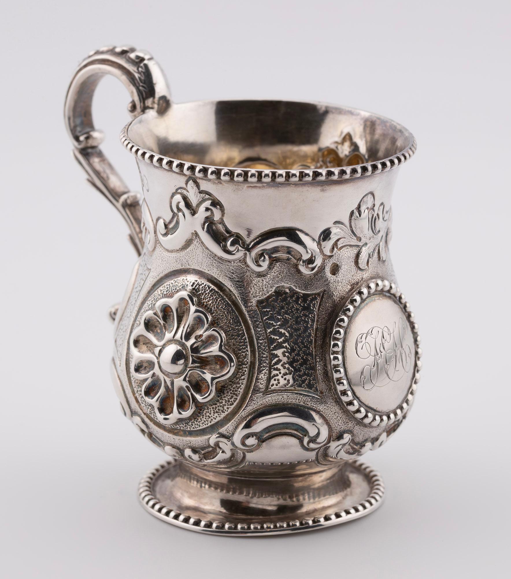 Inglese Antica tazza da battesimo inglese in argento sterling, 1858 in vendita