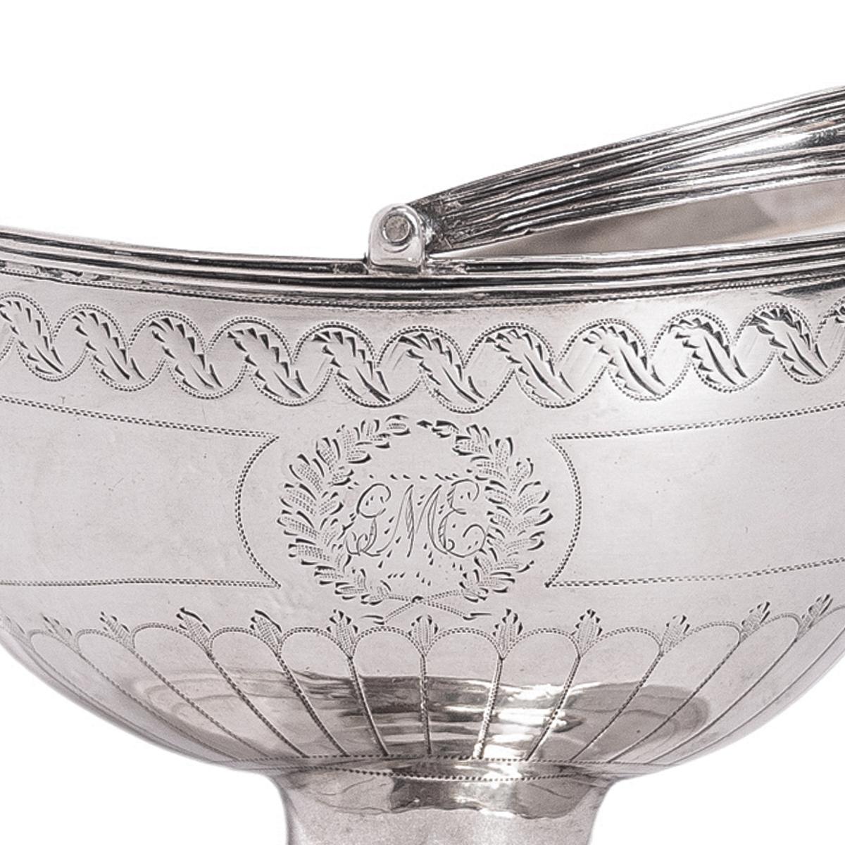 Antique English Sterling Silver Georgian Engraved Sugar Basket Bowl London 1790 In Good Condition For Sale In Portland, OR