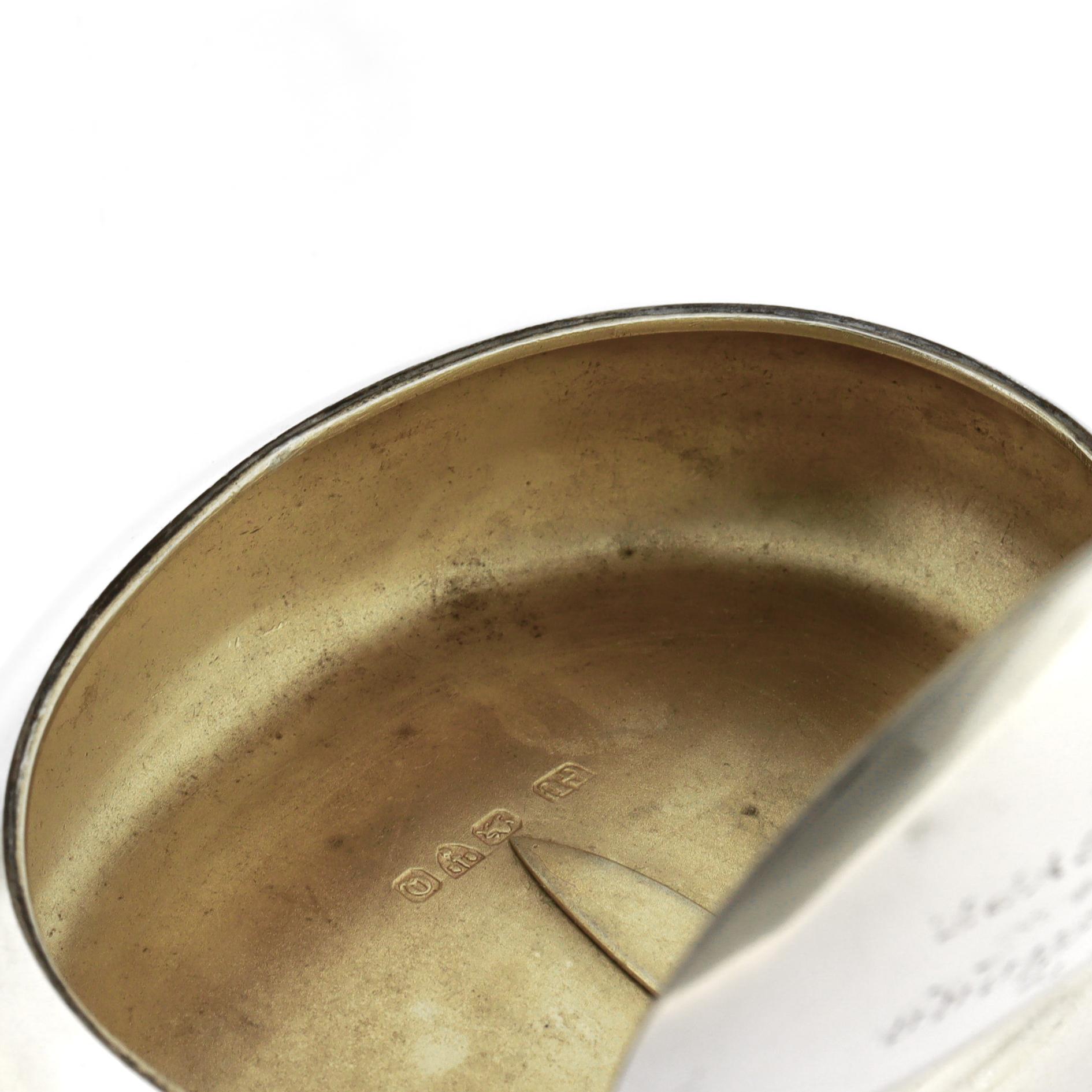 Antica scatola da regalo inglese in argento sterling commissionata da Kehdive Abbas Hilmi II in vendita 9