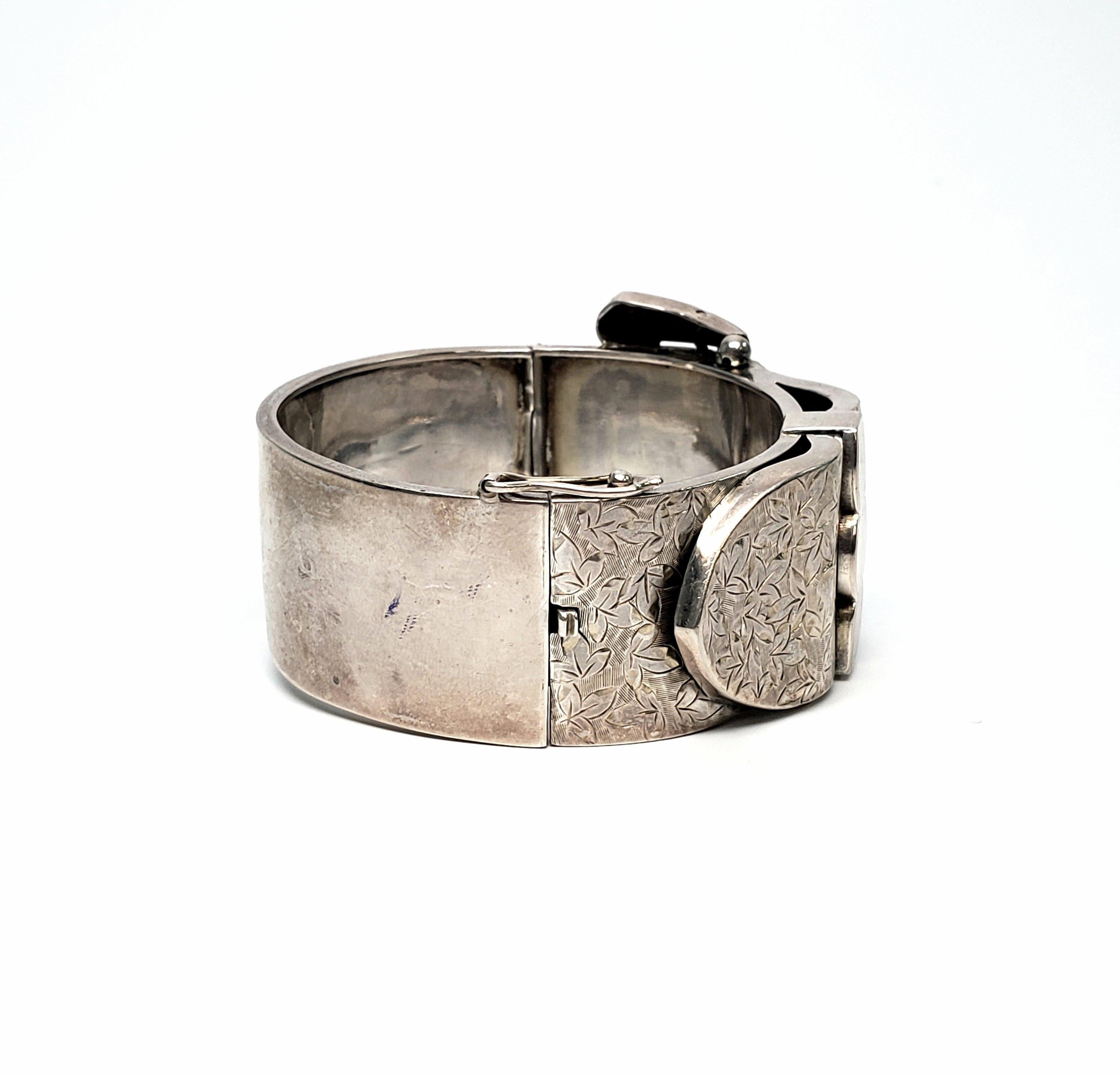 Antique English Sterling Silver Hand Etched Buckle Bracelet In Good Condition In Washington Depot, CT