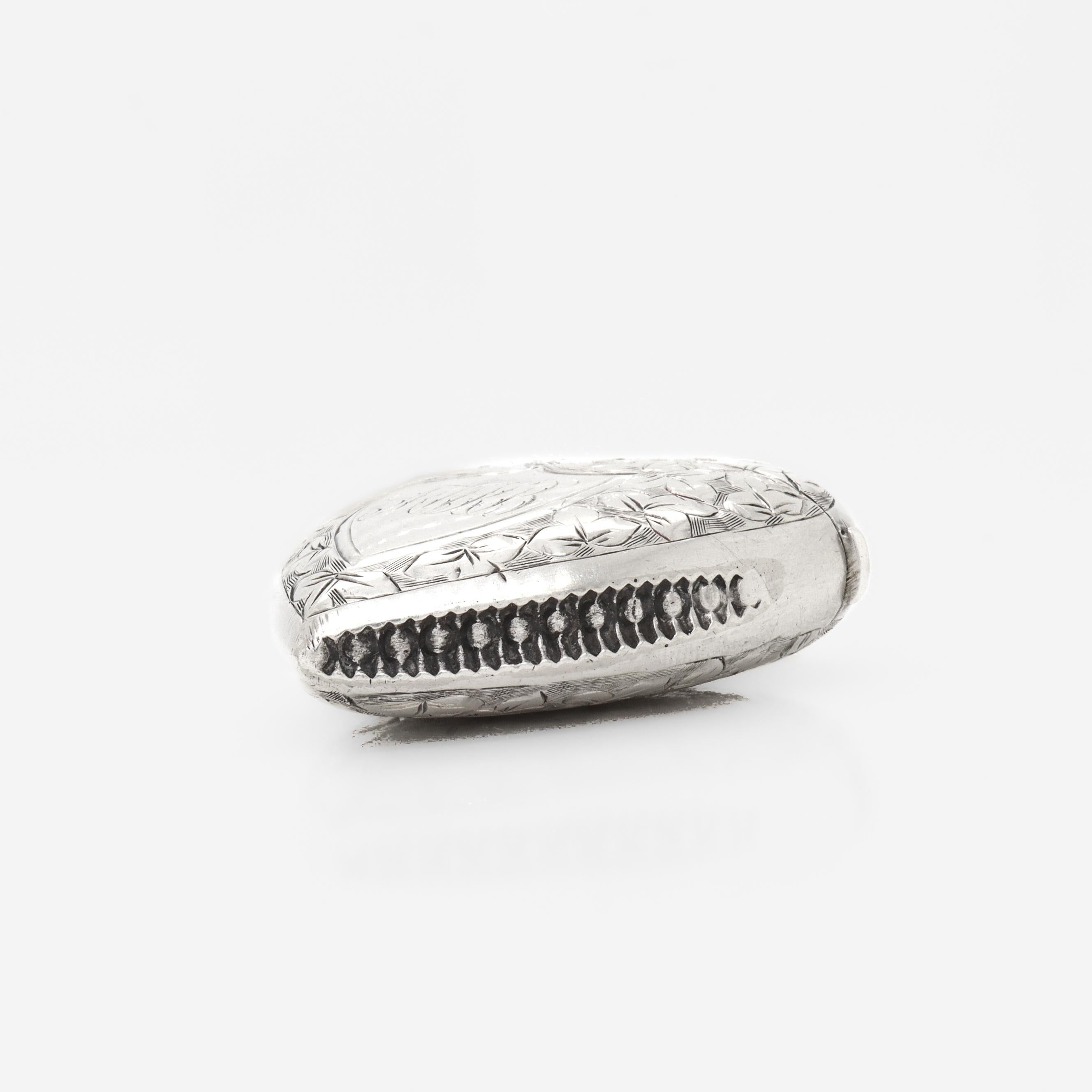 Antique English Sterling Silver Heart Match Safe / Vesta by William Hair Haseler For Sale 2