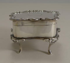 Antike englische Schmuckschatulle aus Sterlingsilber von Walker and Hall