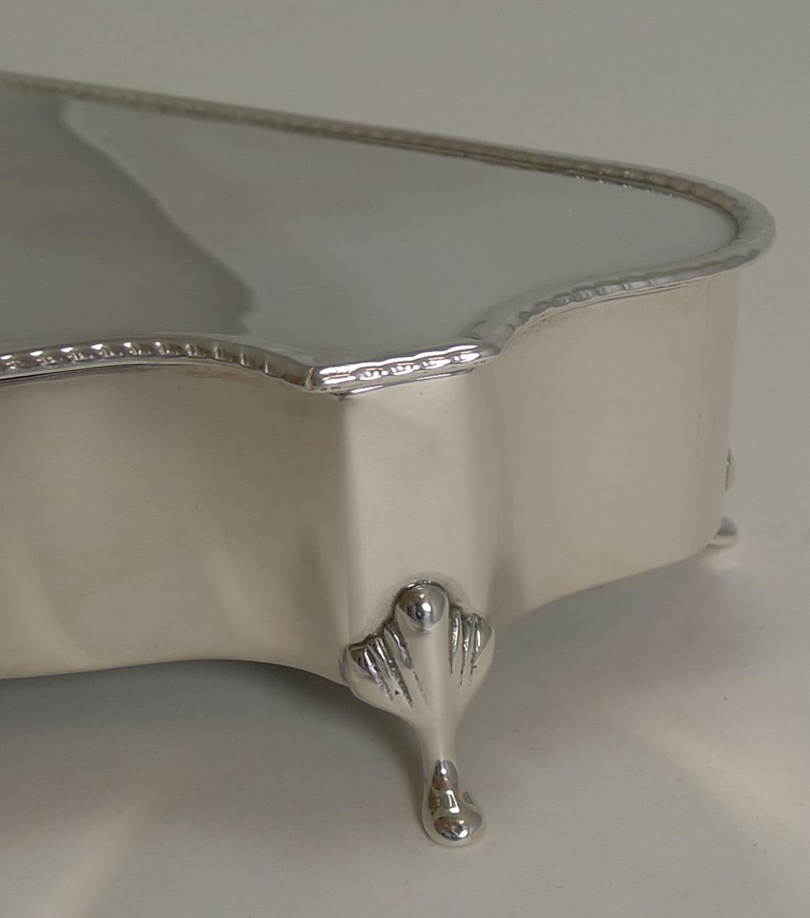 Antique English Sterling Silver Jewelry Box In Excellent Condition In Bath, GB