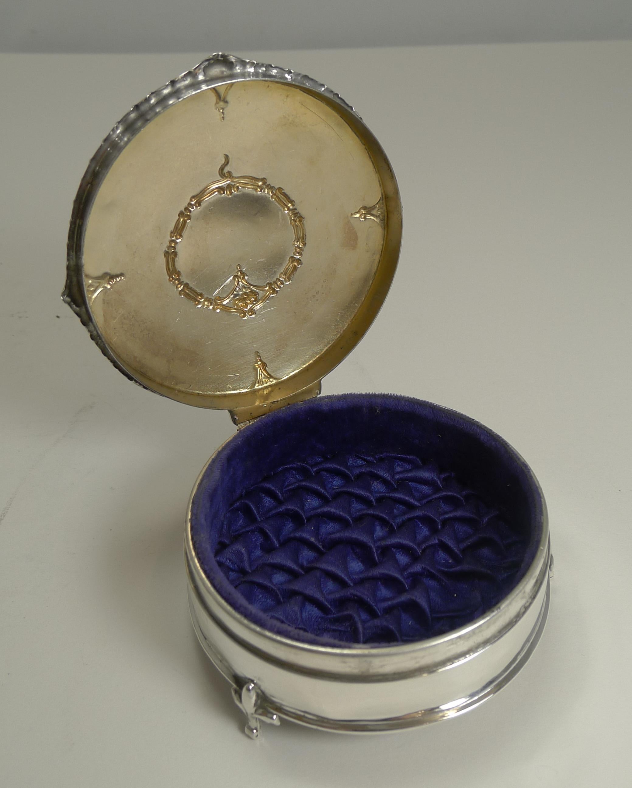 Early 20th Century Antique English Sterling Silver Jewelry / Ring Box, 1917