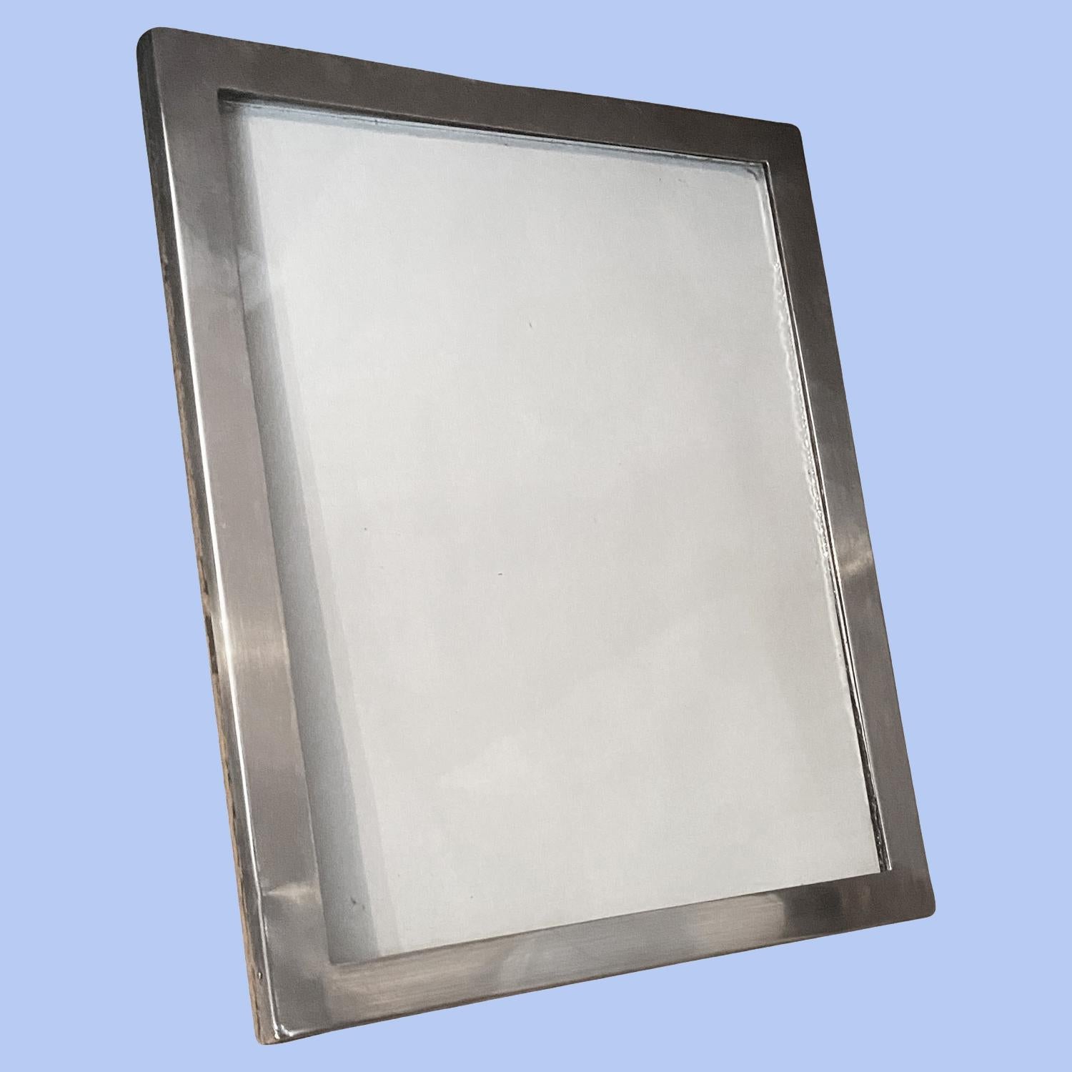 20ième siècle Ancien cadre de photographie en argent sterling anglais Birmingham 1918 en vente