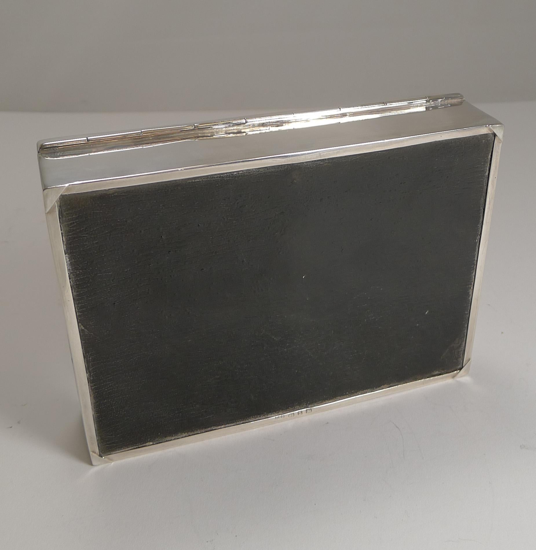 Antique English Sterling Silver Playing Card Box, 1899 In Excellent Condition For Sale In Bath, GB