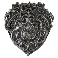 Antico vaso inglese in argento sterling di William Comyns