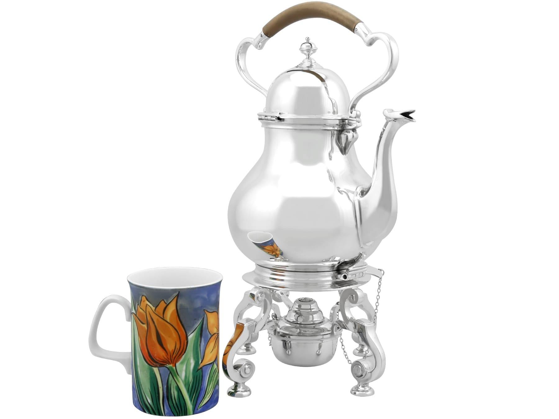 Early 20th Century Antique English Sterling Silver Queen Anne Style Spirit Kettle For Sale
