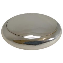 Boîte à tabac anglaise d'antiquités en argent sterling par Walker and Hall, 1910