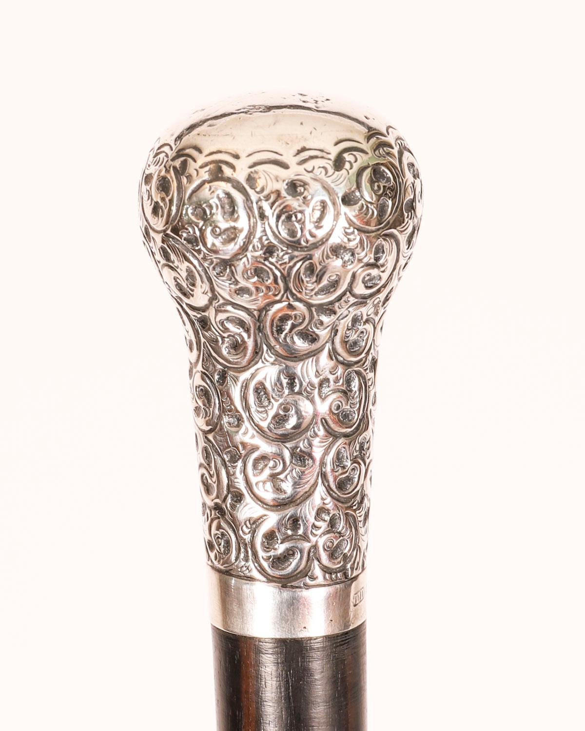 Antique English Sterling Silver Topped Walking Stick 20th Century For Sale 3