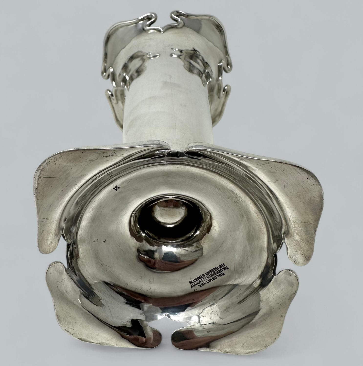 XIXe siècle Ancienne urne trompette en argent sterling Art Nouveau 1906 en vente