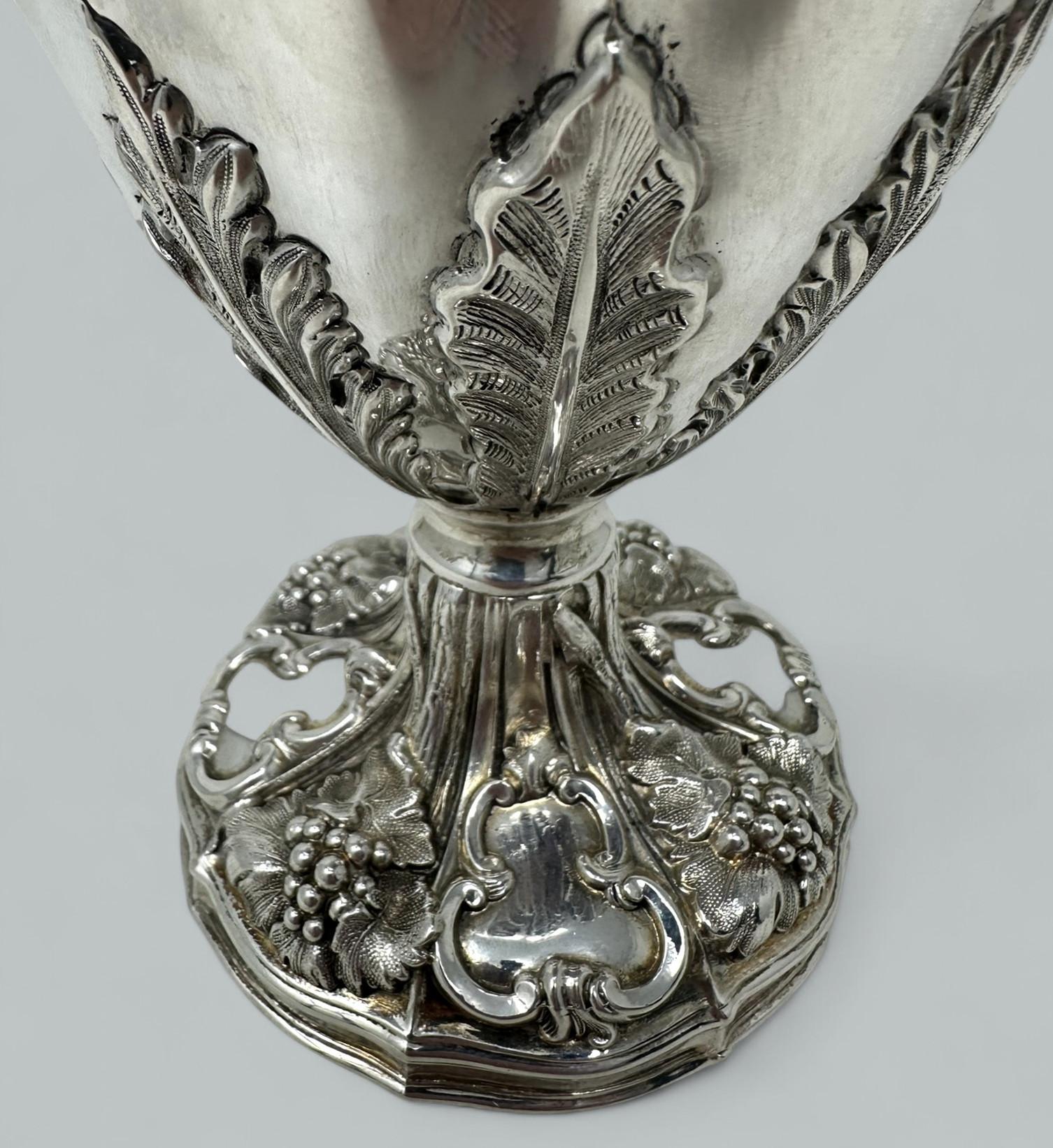 Argento 925 Antica brocca da vino vittoriana in argento sterling inglese Walker & Hall 1892 in vendita