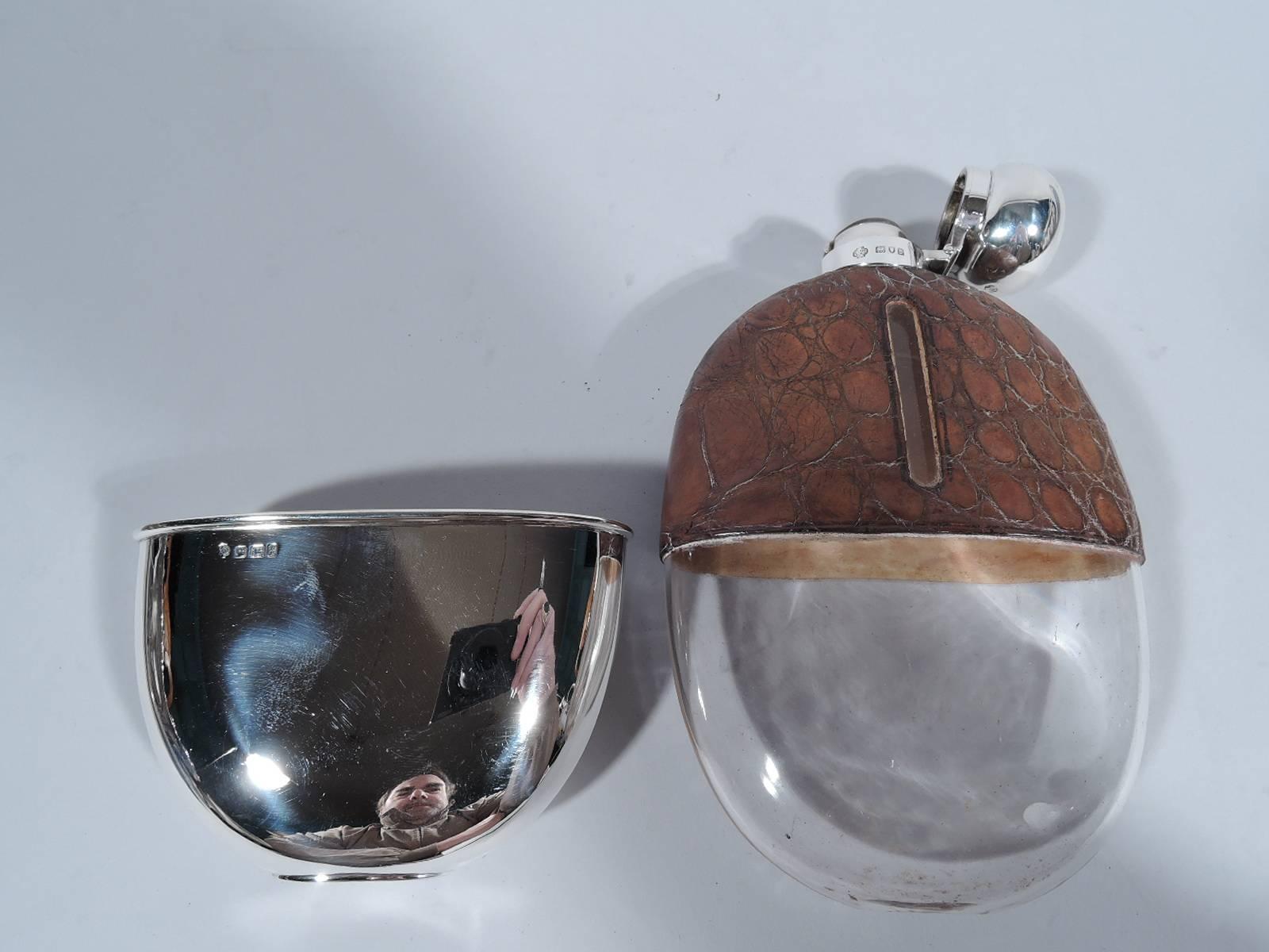 Victorian Antique English Sterling Silver Wide-Bodied Safari Flask for a Large Alpha Hand