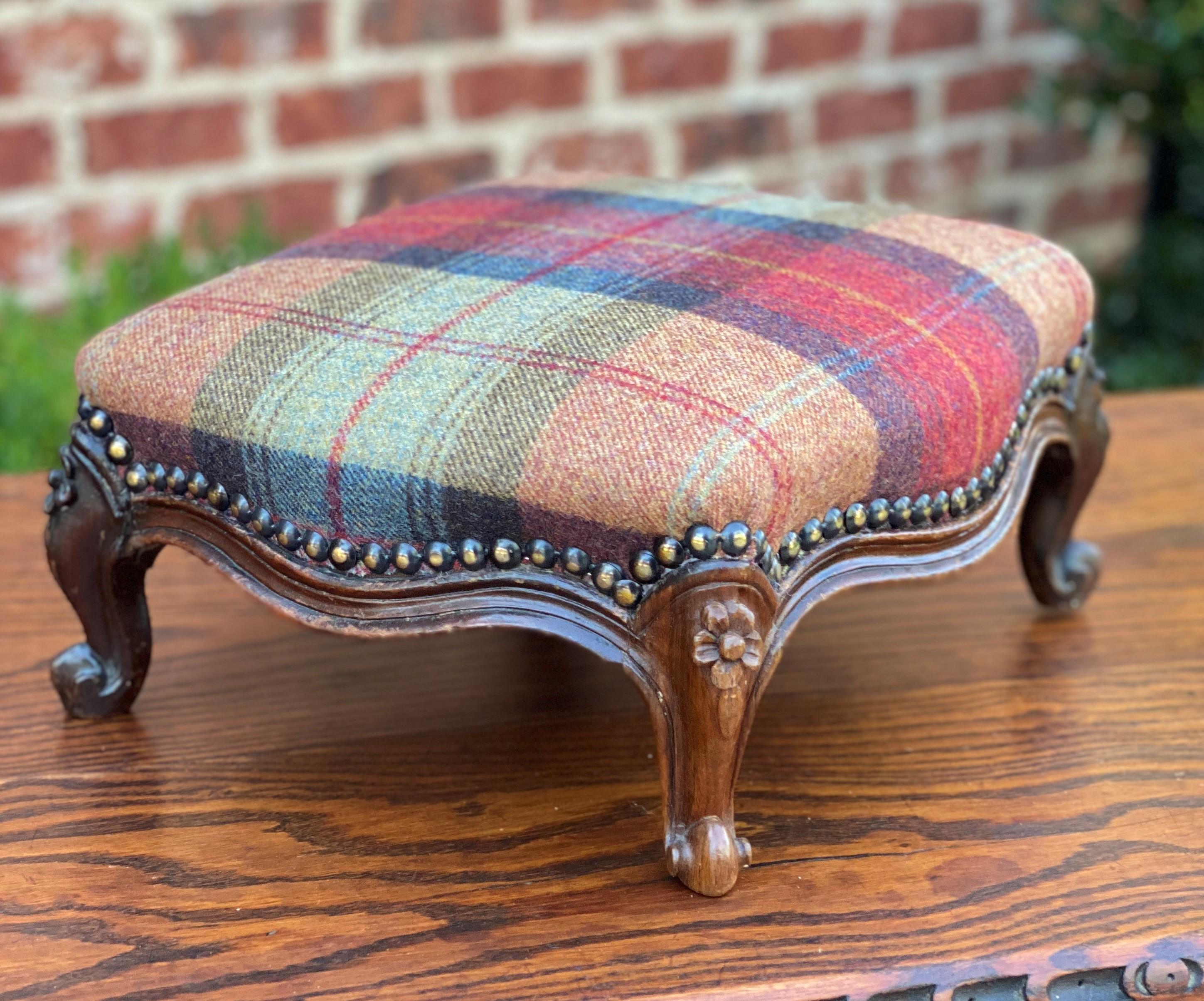 Antique English Stool Footstool Oak Plaid Wool Upholstered Green Gold Red Blue 4