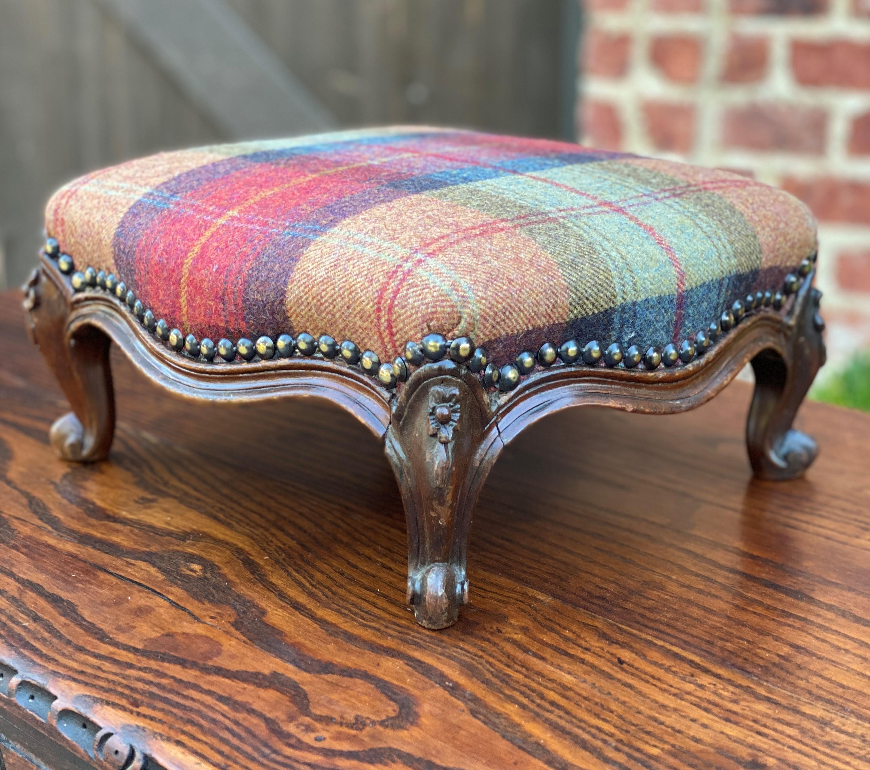 Antique English Stool Footstool Oak Plaid Wool Upholstered Green Gold Red Blue 7