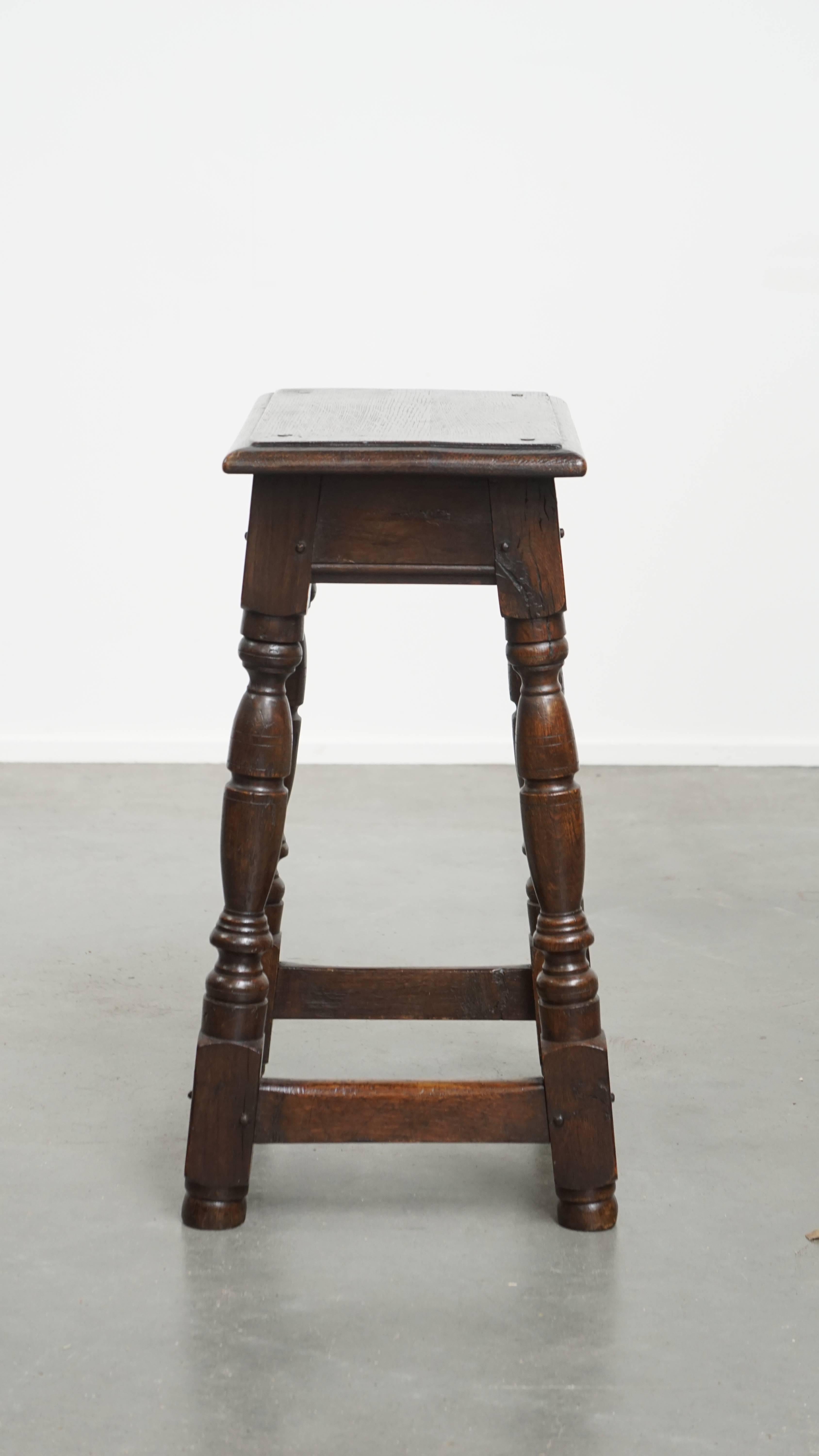 Antique English Stool / Joint Stool / Side Table from the 18th Century In Fair Condition For Sale In Harderwijk, NL
