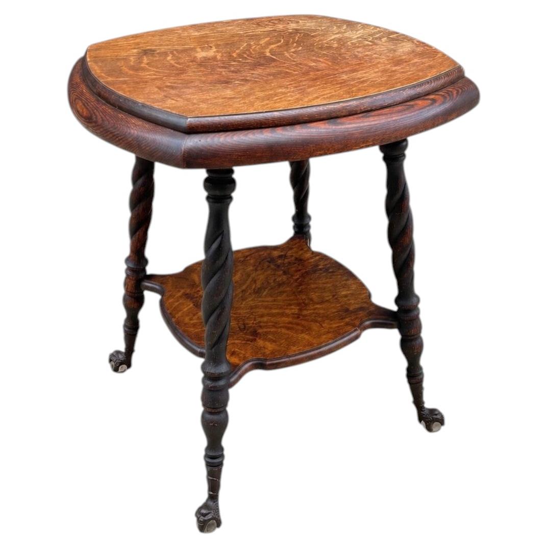 Mesa antigua de roble de dos pisos de estilo inglés en venta