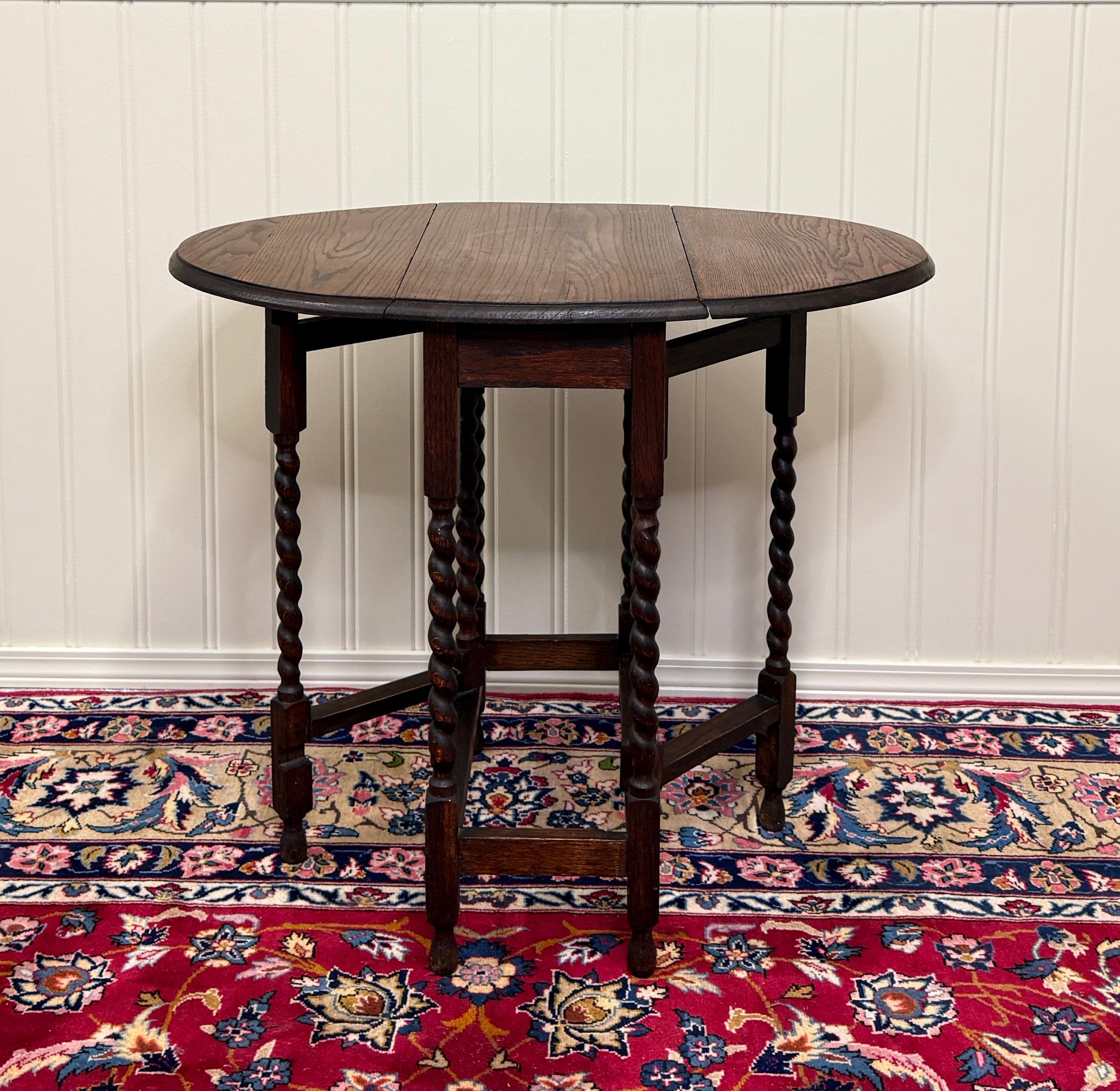 Antique English Table Barley Twist Drop Leaf Gateleg Oak Oval c.1930s 4