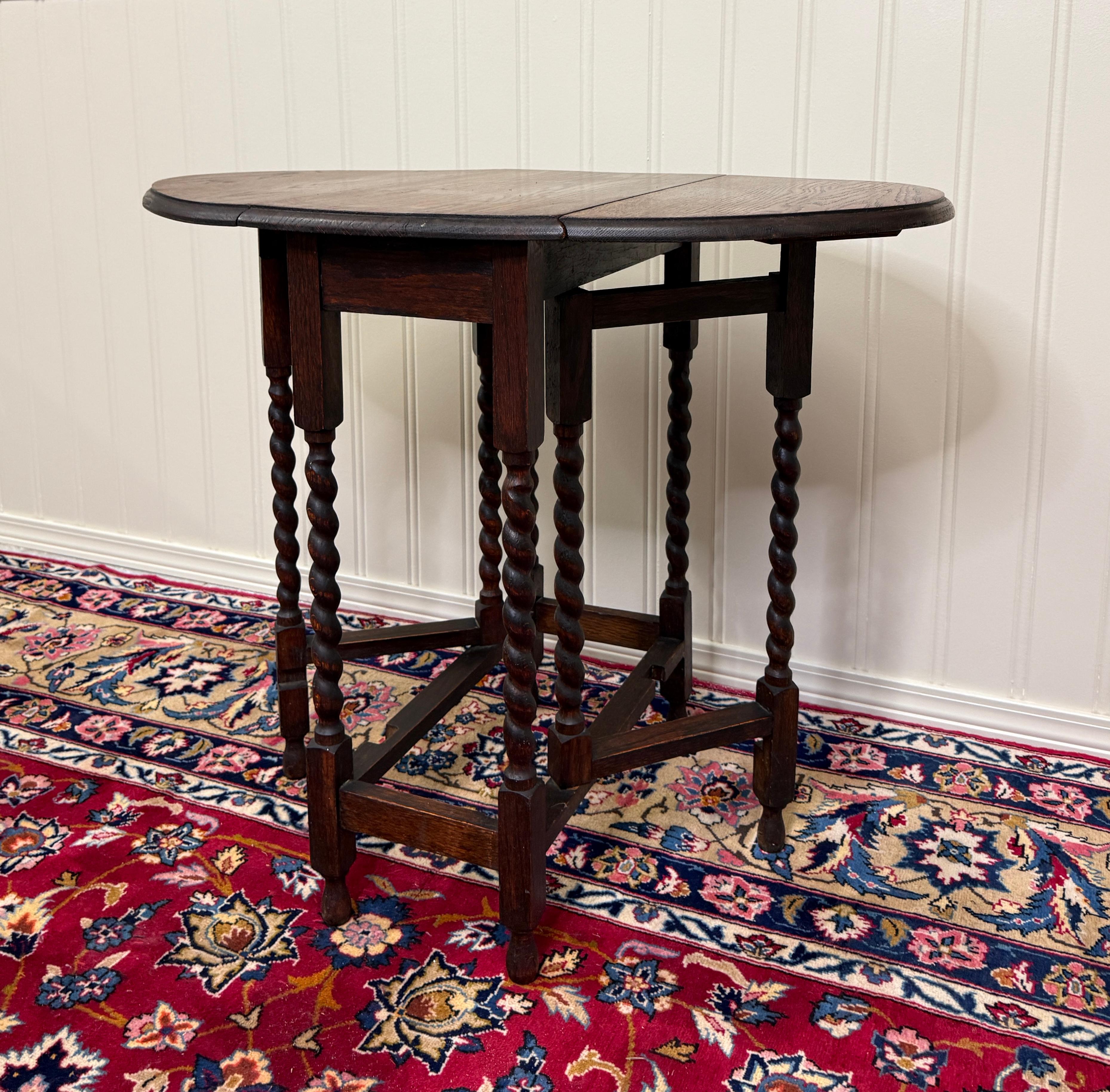 Antique English Table Barley Twist Drop Leaf Gateleg Oak Oval c.1930s 6
