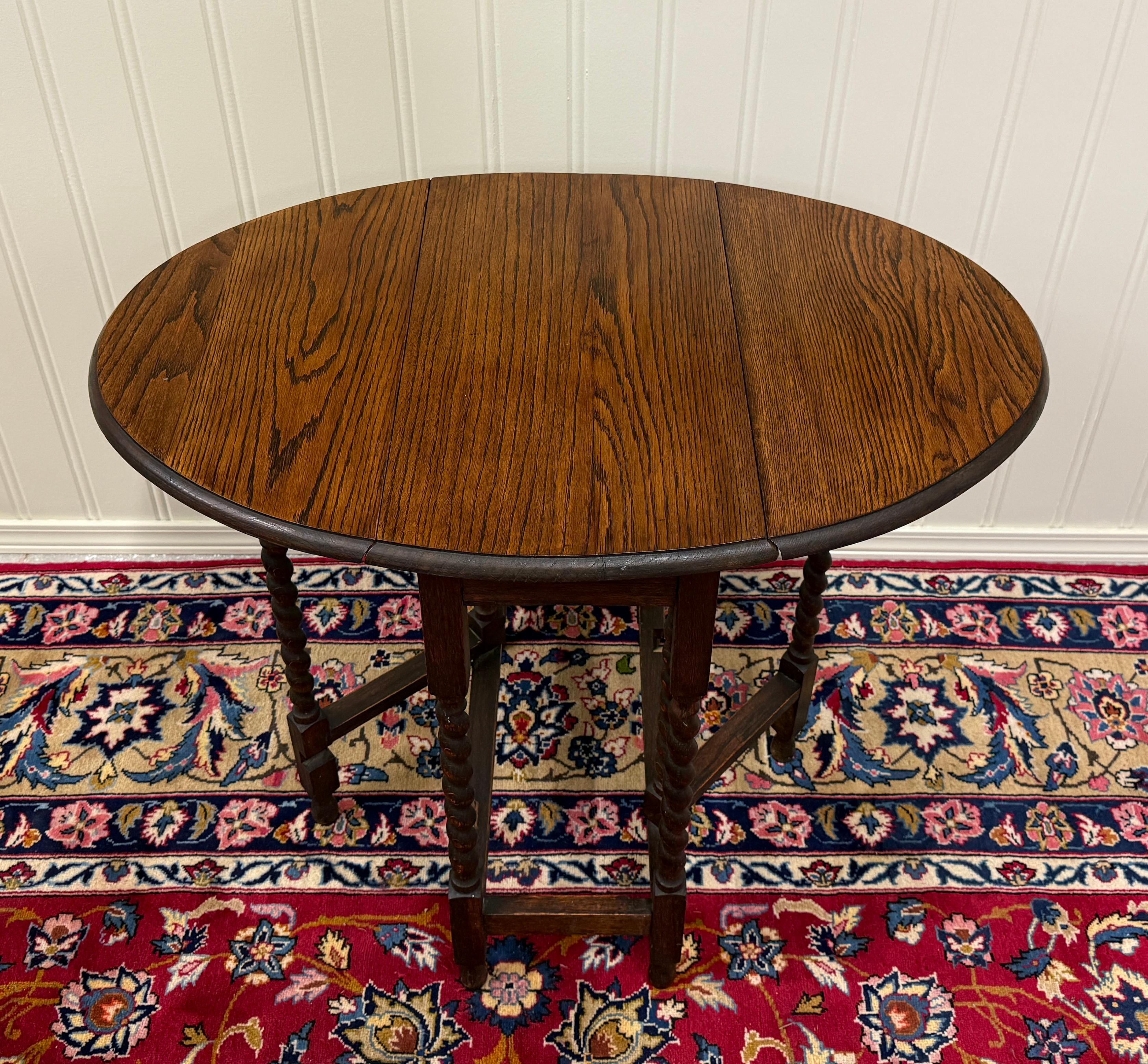 Antique English Table Barley Twist Drop Leaf Gateleg Oak Oval c.1930s 8