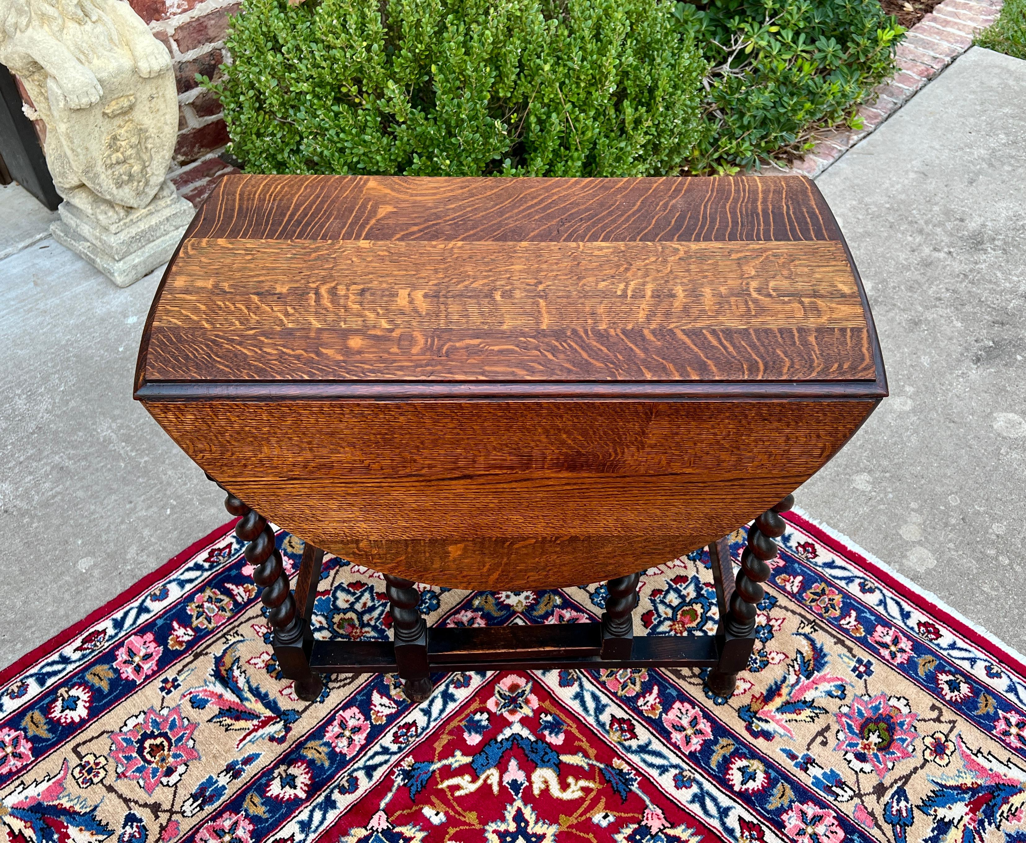 Ancienne table anglaise Drop Leaf Gateleg Barley Twist Oak Oval c. 1920-30s Bon état - En vente à Tyler, TX