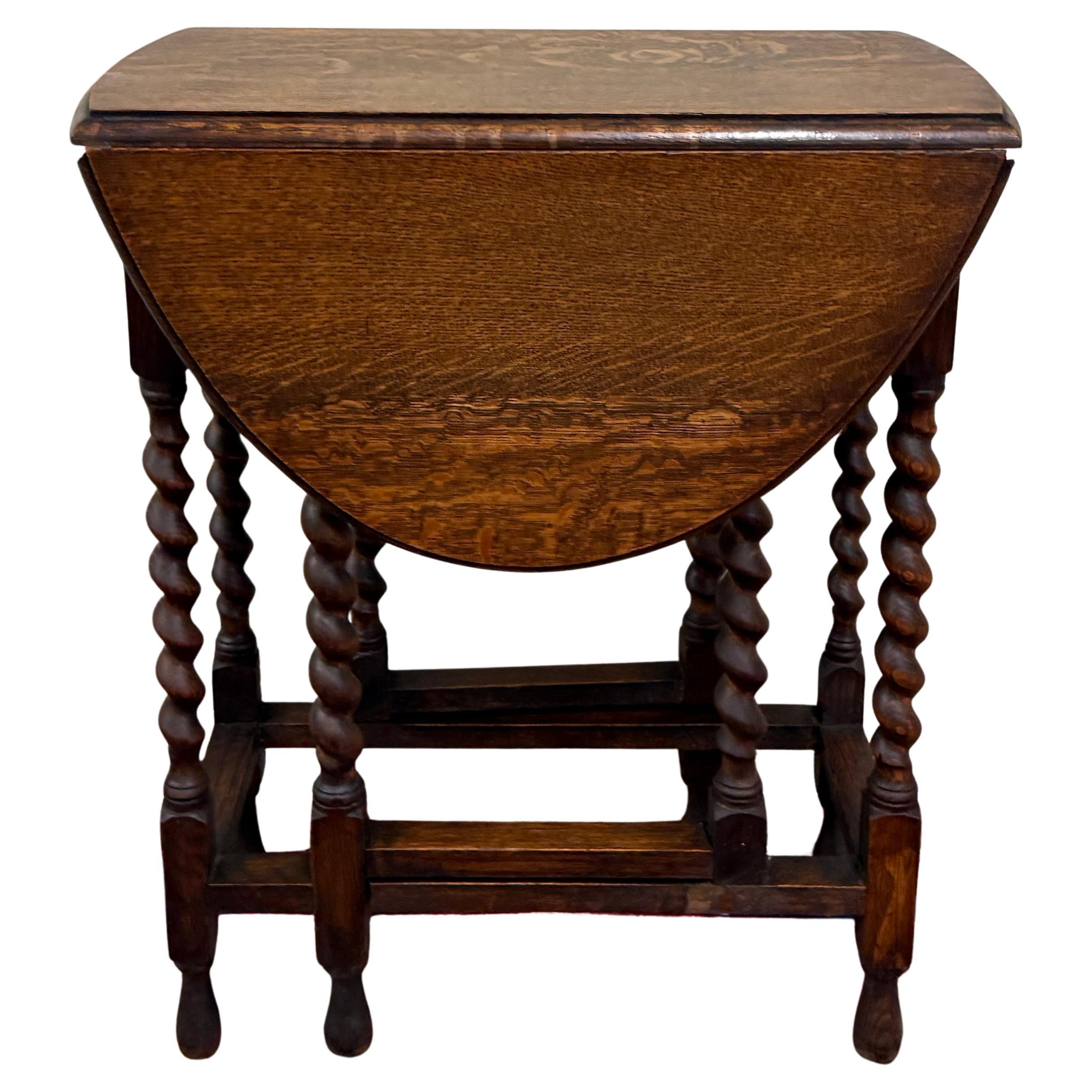 Antique English Table Drop Leaf Gateleg Barley Twist Oak Oval c. 1920-30s For Sale