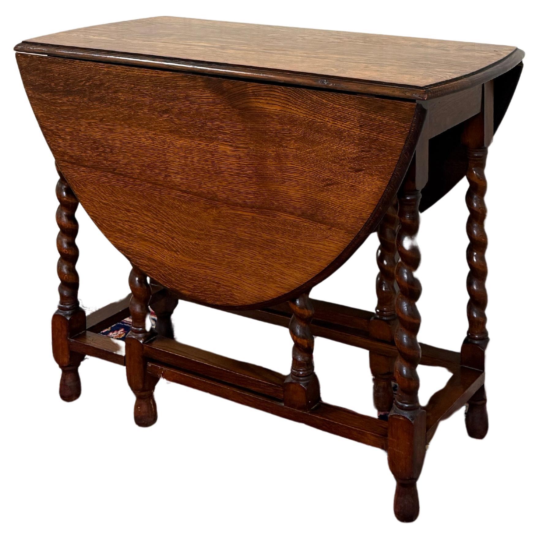Antique English Table Drop Leaf Gateleg Barley Twist Tiger Oak Oval c. 1920-30s For Sale