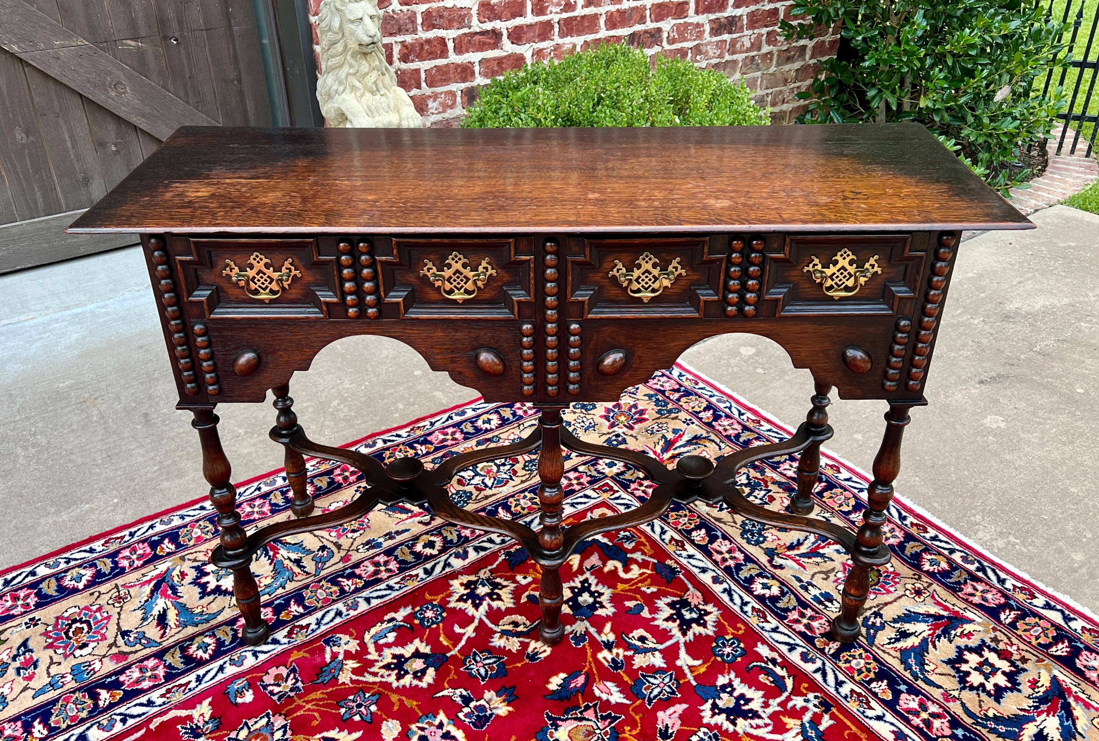Antique English Table Hall Entry Console Sofa Table Oak William & Mary c. 1900 In Good Condition For Sale In Tyler, TX