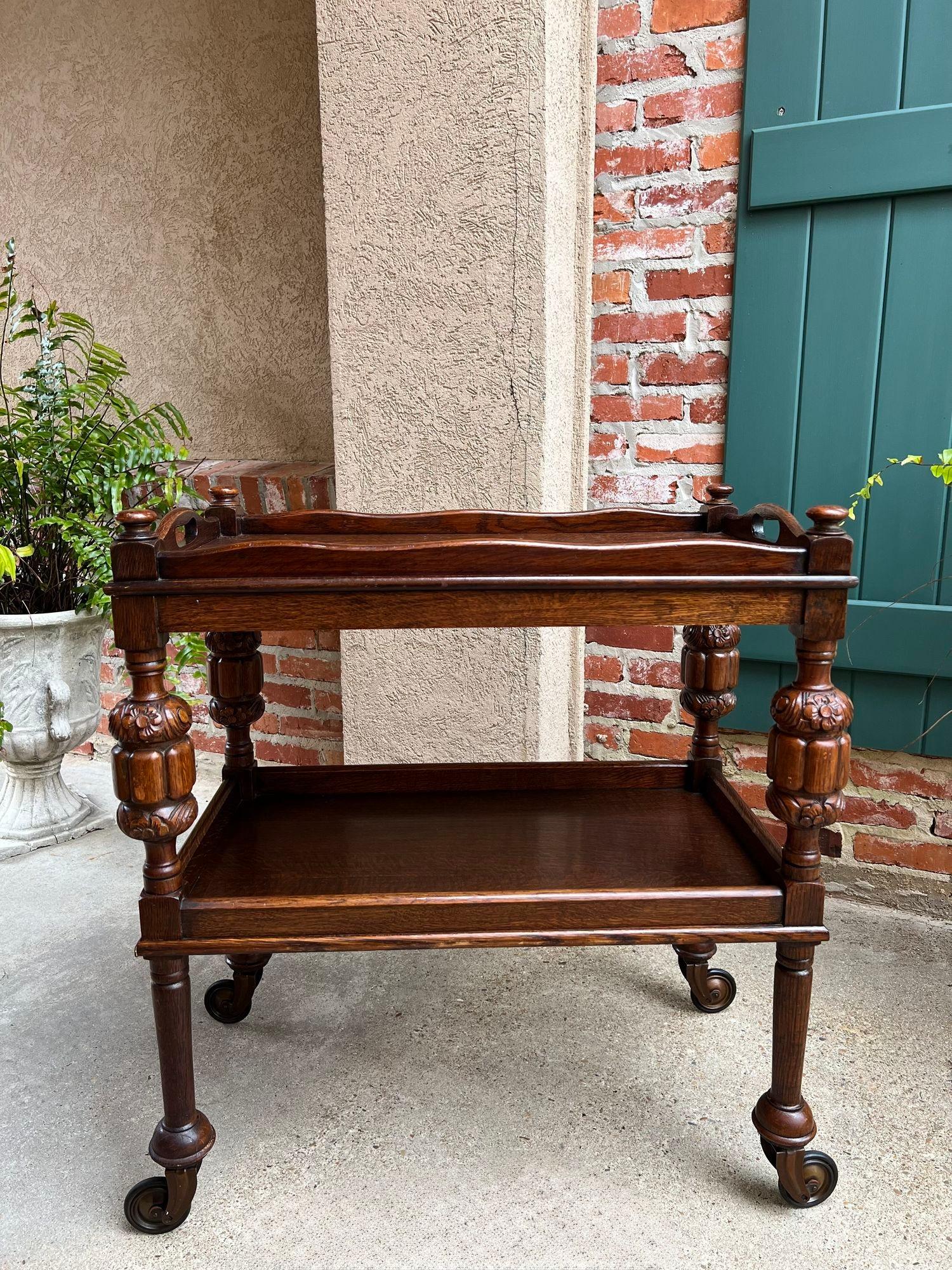 Antique English Tea Trolley Drinks Bar Cart Cocktail Tray Tudor Table Carved Oak In Good Condition In Shreveport, LA