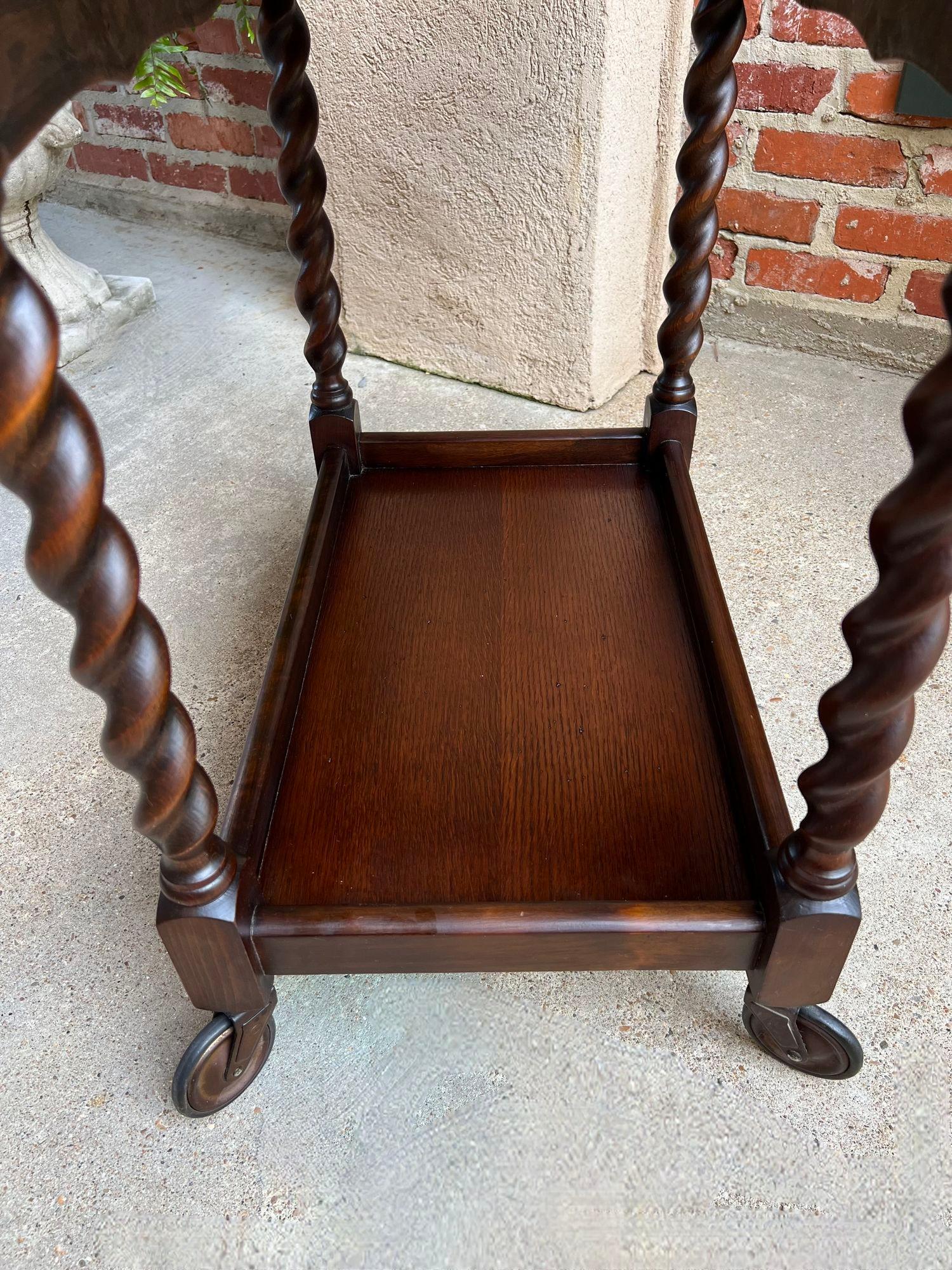 Antique chariot à thé et à boissons anglais barley Twist Dumbwaiter table à abattant en vente 3