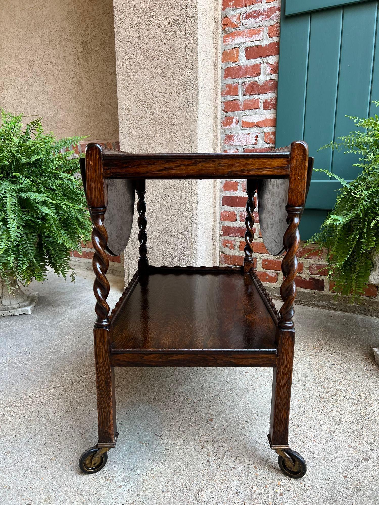 Antique chariot à thé et à boissons anglais barley Twist Dumbwaiter table à abattant en vente 3