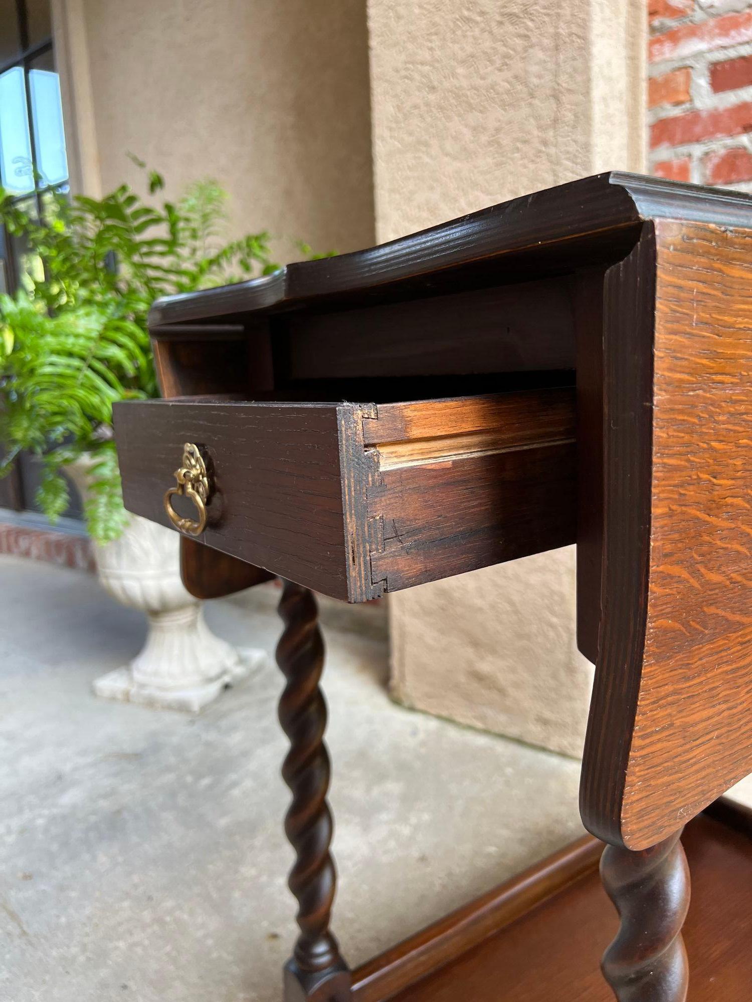 Antique chariot à thé et à boissons anglais barley Twist Dumbwaiter table à abattant en vente 4