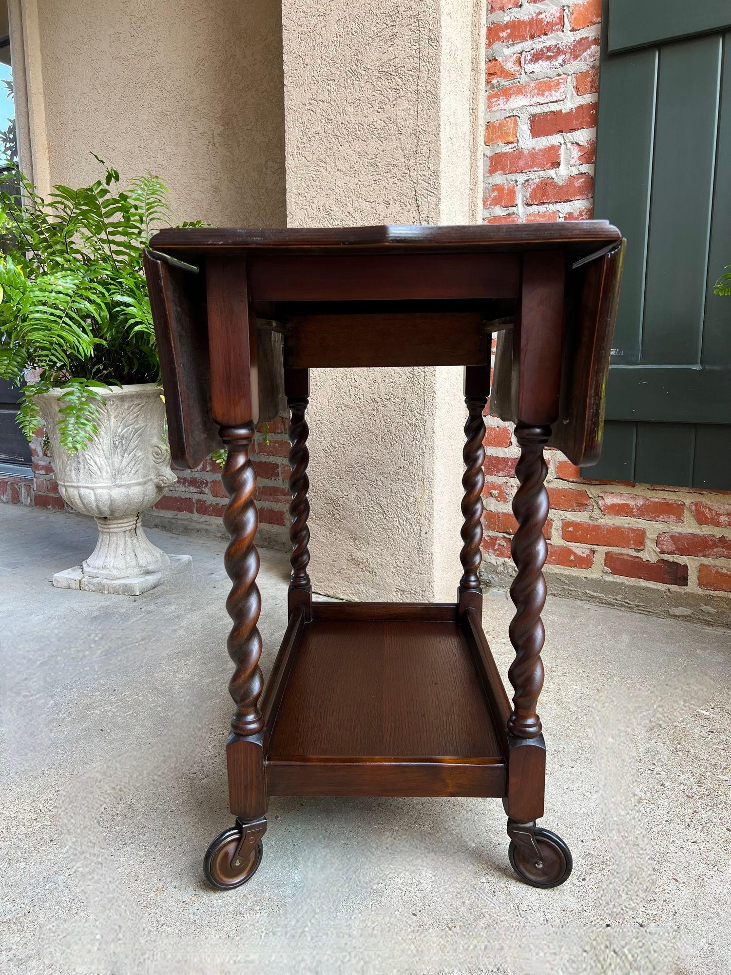 Antique chariot à thé et à boissons anglais barley Twist Dumbwaiter table à abattant en vente 7