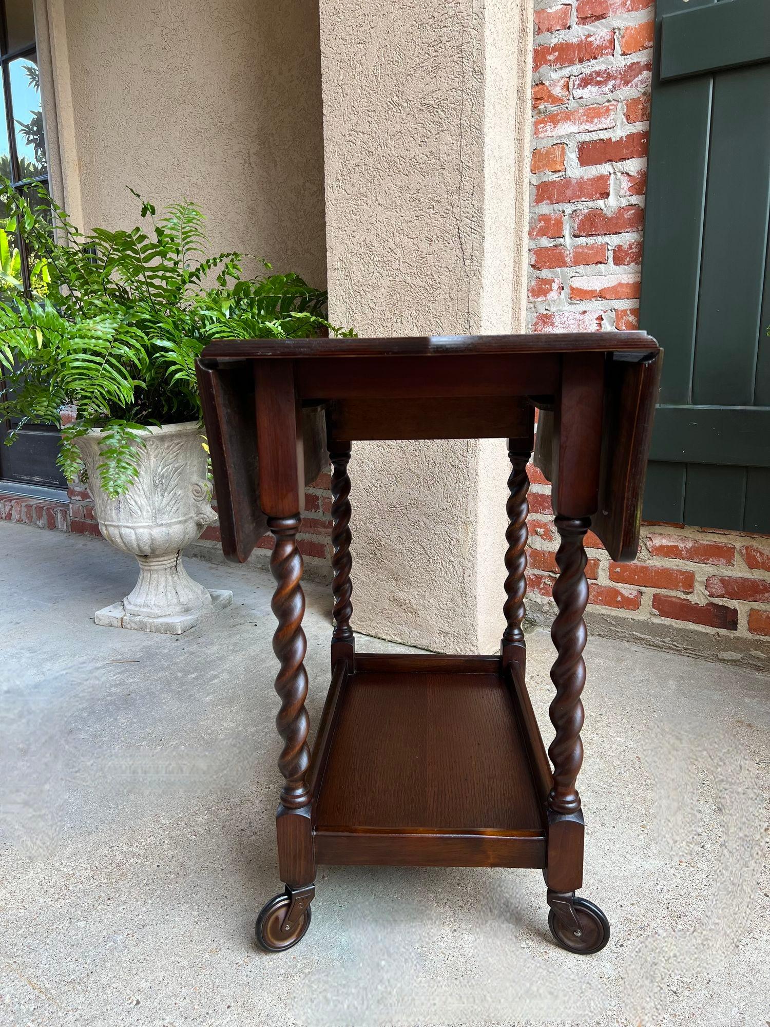 Antique chariot à thé et à boissons anglais barley Twist Dumbwaiter table à abattant Bon état - En vente à Shreveport, LA