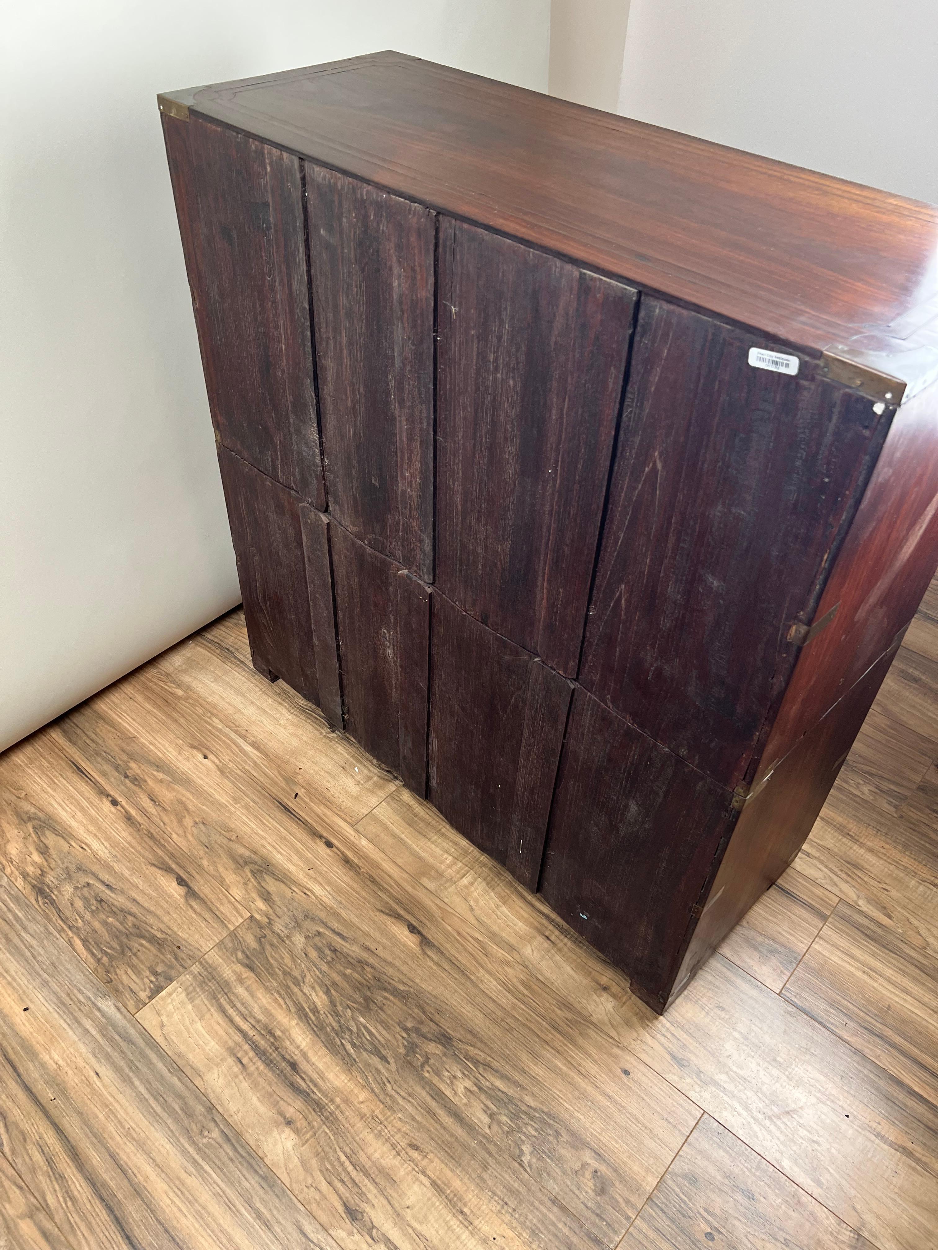 Antico segretario di Campaigner inglese in teak con intarsi in ottone  c. Metà del XIX secolo in vendita 5