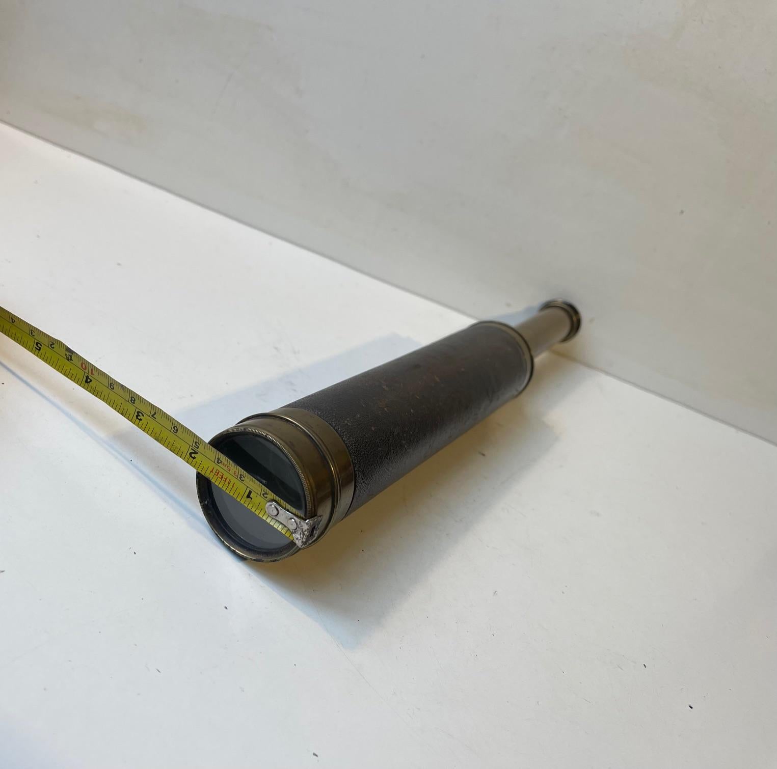 Antique English Telescopic Ocean Monocular in Brass & Leather 5
